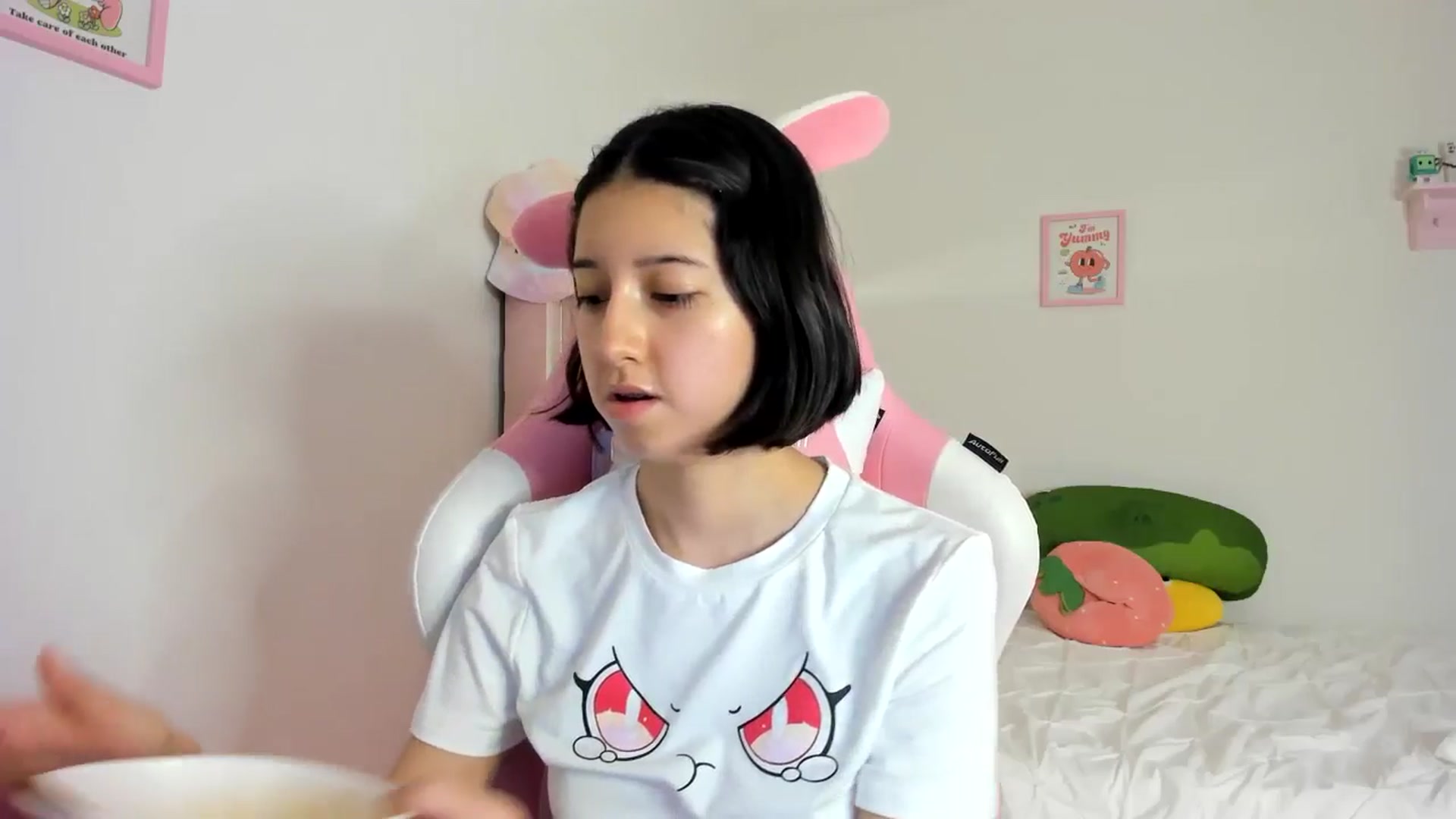 Gallery image thumbnail from Cherrycute666's myfreecams stream on, 06/02/2024, 07:51 image 3 of 20