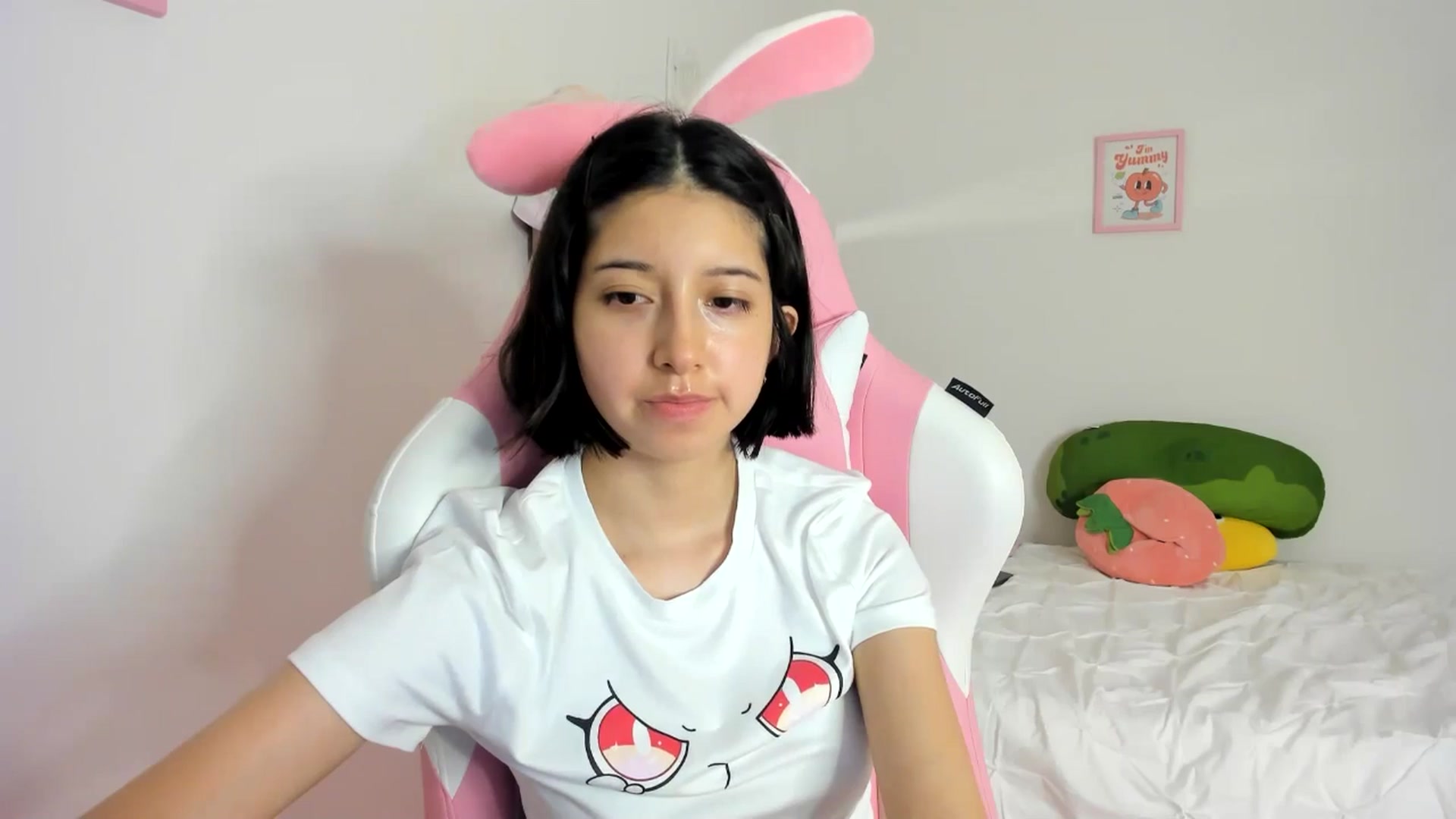 Gallery image thumbnail from Cherrycute666's myfreecams stream on, 06/02/2024, 07:51 image 11 of 20