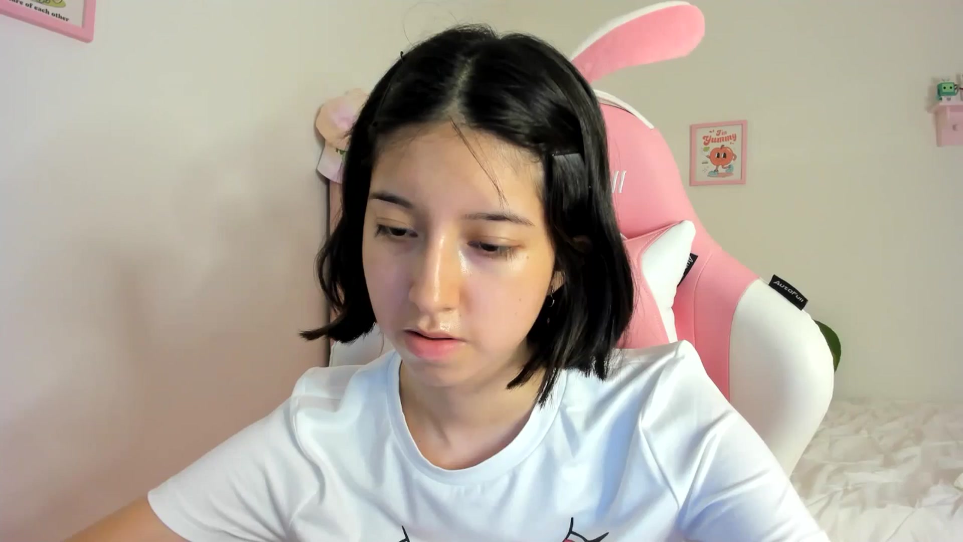 Gallery image thumbnail from Cherrycute666's myfreecams stream on, 06/02/2024, 08:22 image 4 of 20