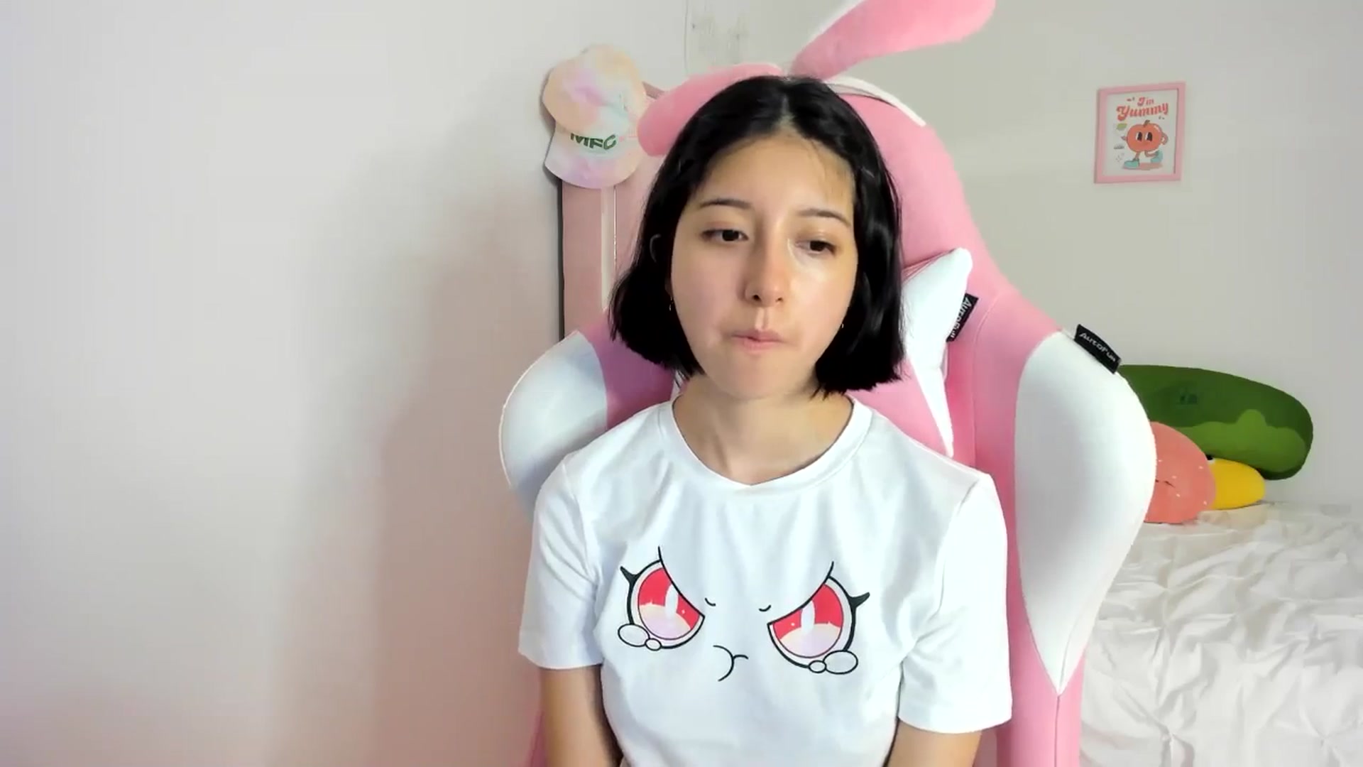 Gallery image thumbnail from Cherrycute666's myfreecams stream on, 06/02/2024, 11:30 image 20 of 20