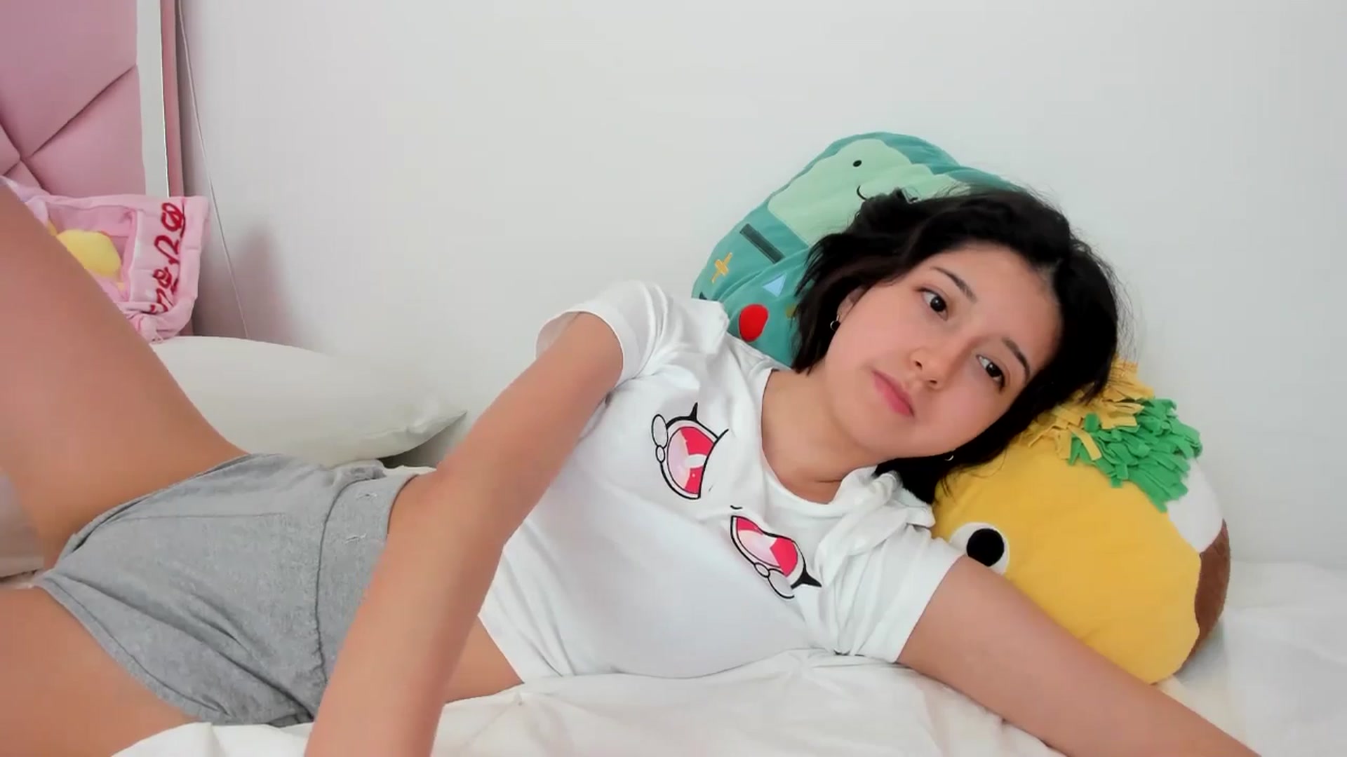 Gallery image thumbnail from Cherrycute666's myfreecams stream on, 06/02/2024, 16:11 image 19 of 20