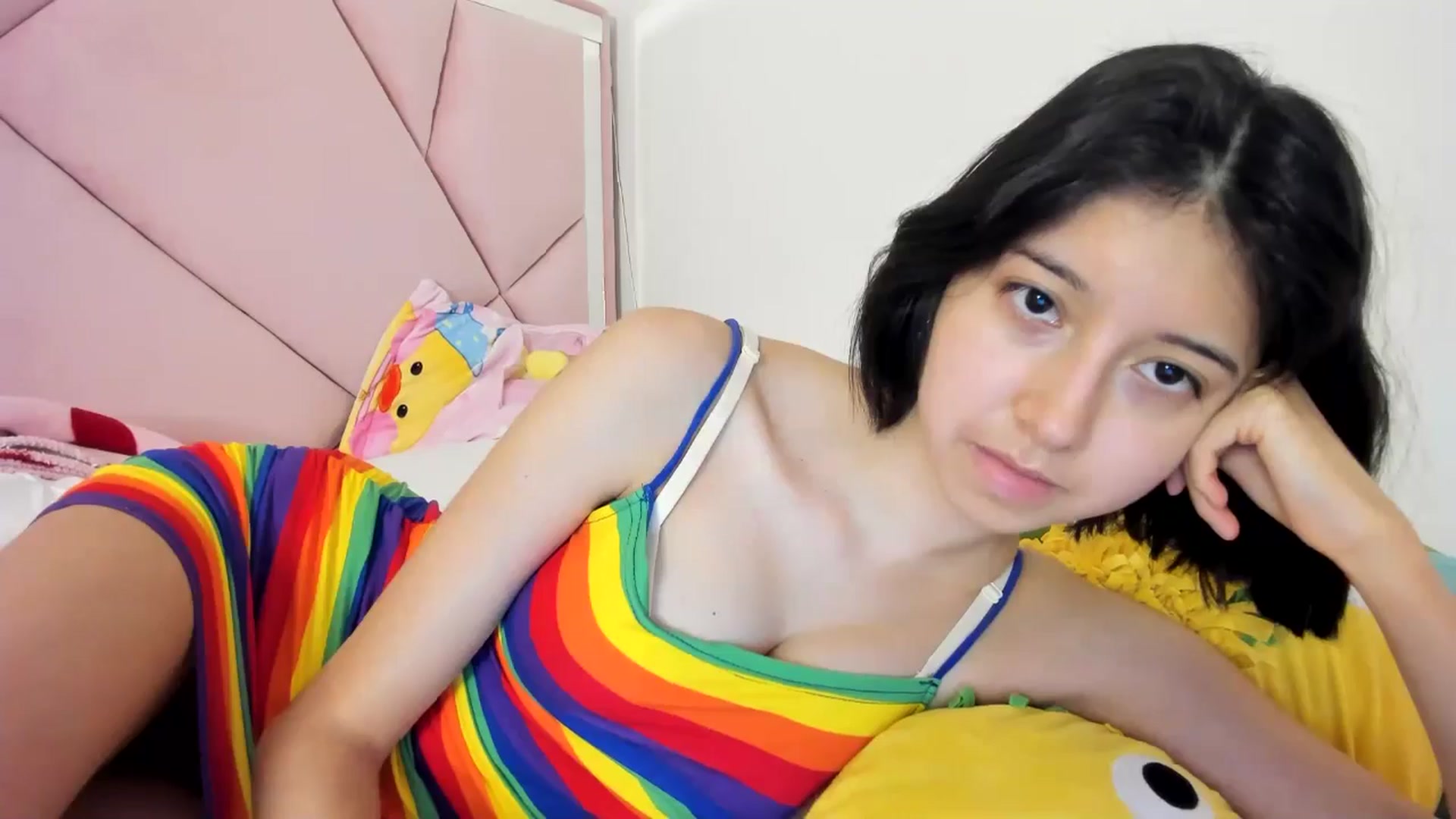 Gallery image thumbnail from Cherrycute666's myfreecams stream on, 06/03/2024, 03:01 image 3 of 20