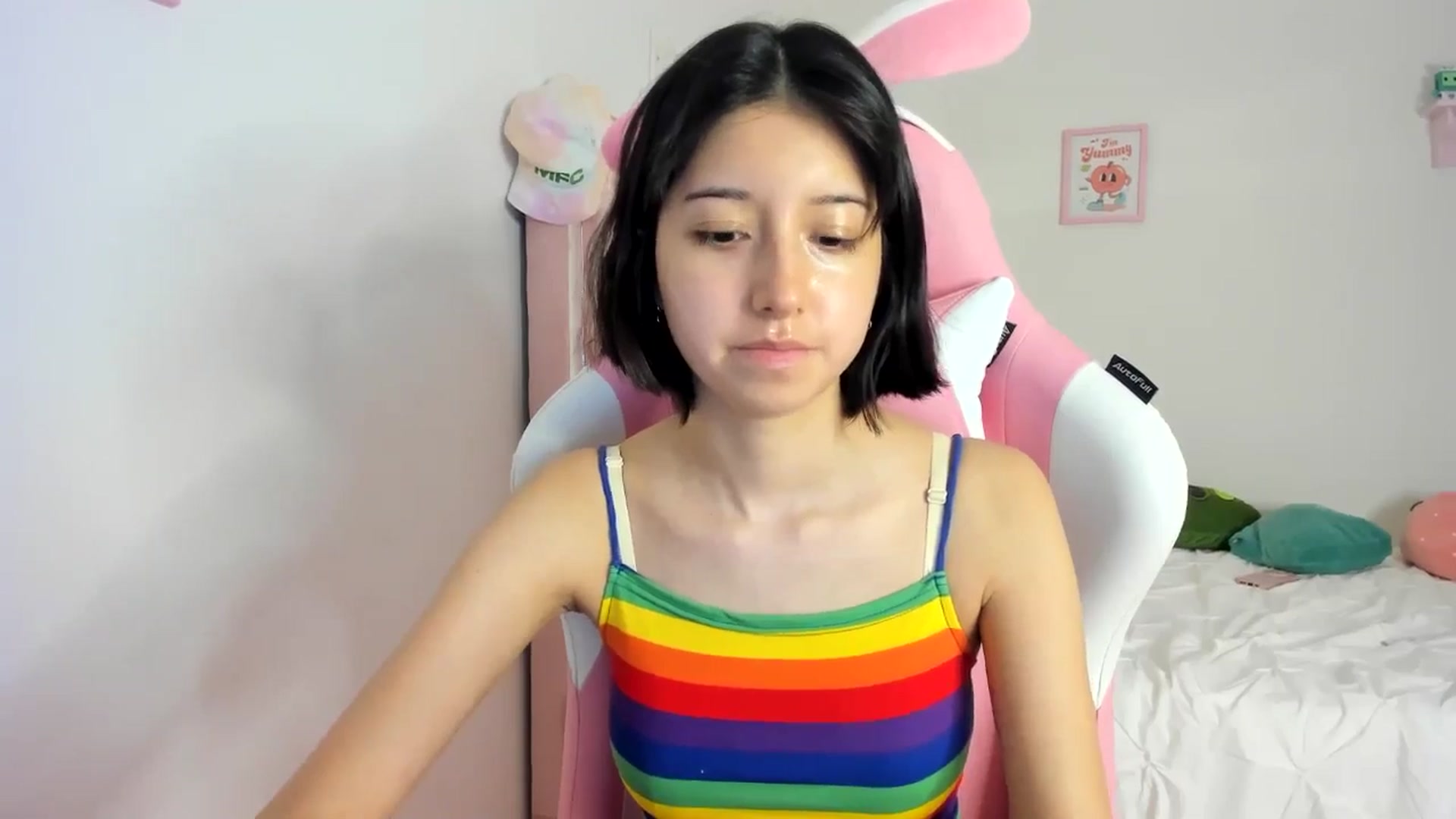 Gallery image thumbnail from Cherrycute666's myfreecams stream on, 06/03/2024, 07:42 image 8 of 20