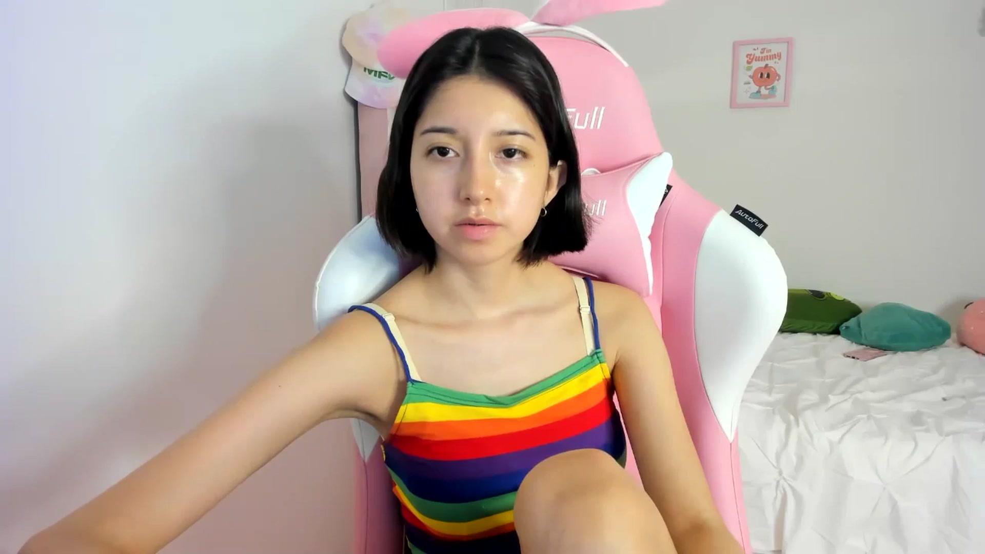 Gallery image thumbnail from Cherrycute666's myfreecams stream on, 06/03/2024, 07:42 image 7 of 20