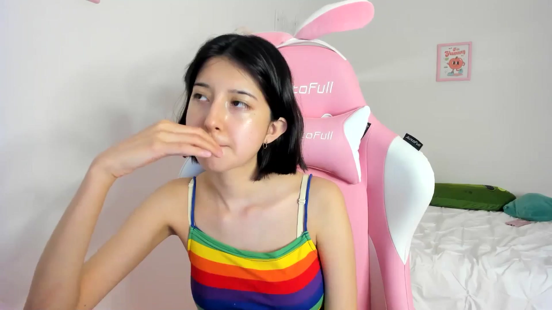 Gallery image thumbnail from Cherrycute666's myfreecams stream on, 06/03/2024, 07:42 image 15 of 20