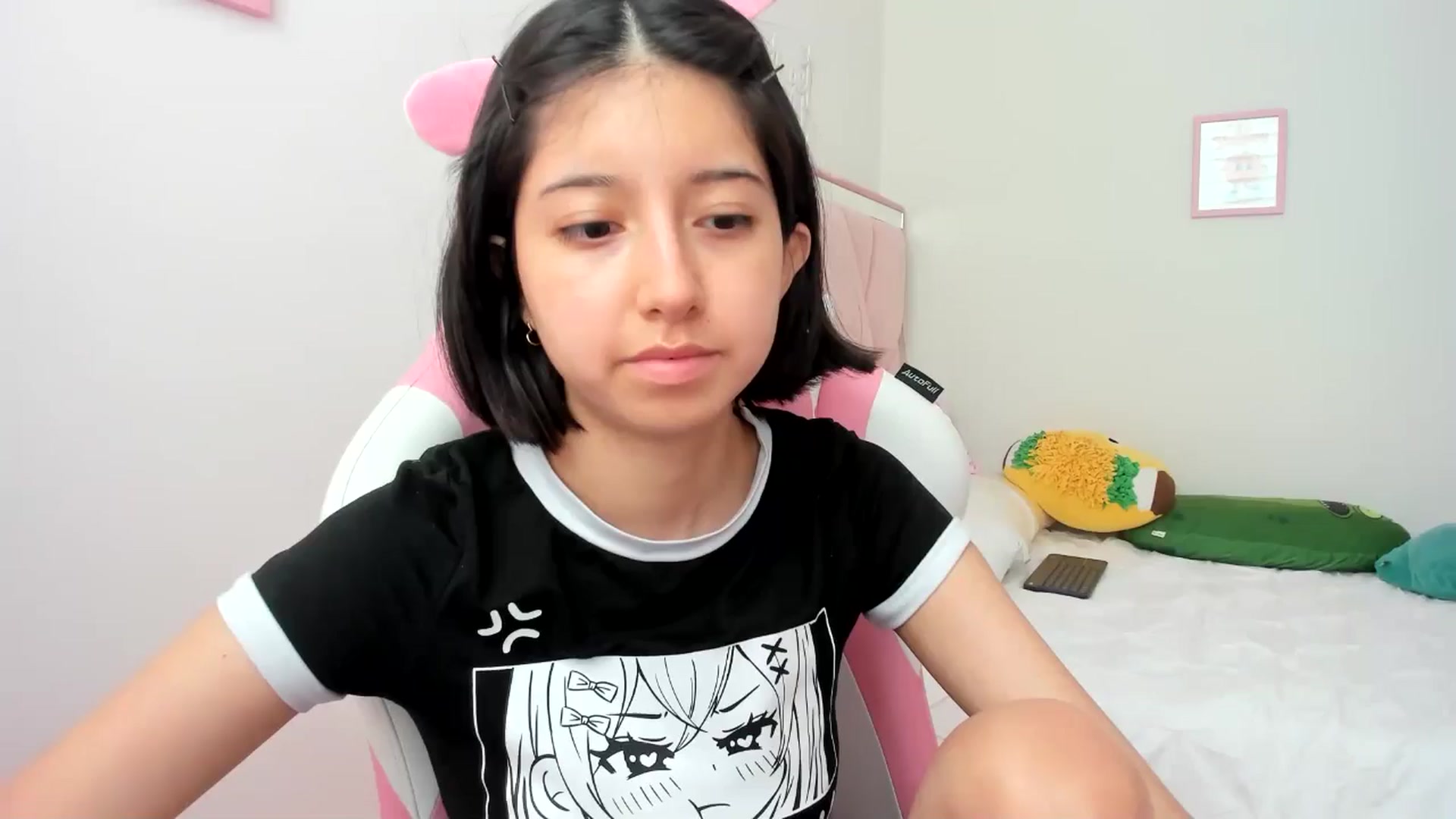 Gallery image thumbnail from Cherrycute666's myfreecams stream on, 06/03/2024, 20:22 image 11 of 20