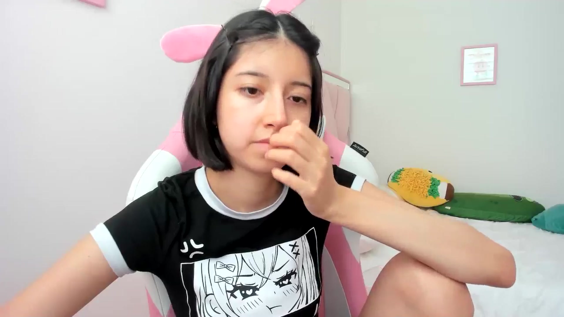 Gallery image thumbnail from Cherrycute666's myfreecams stream on, 06/03/2024, 20:22 image 14 of 20