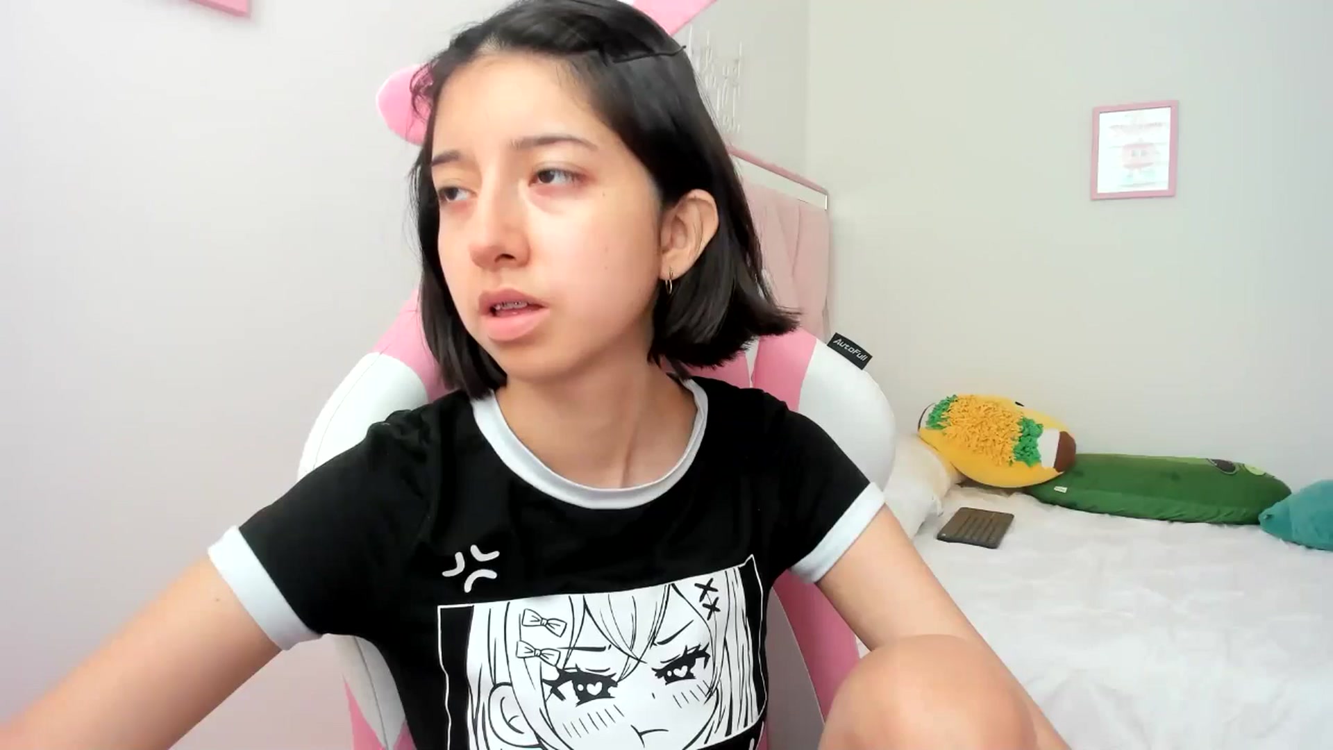 Gallery image thumbnail from Cherrycute666's myfreecams stream on, 06/03/2024, 20:22 image 12 of 20