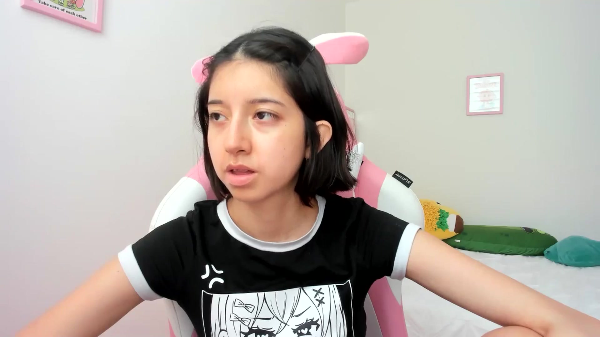 Gallery image thumbnail from Cherrycute666's myfreecams stream on, 06/03/2024, 20:22 image 4 of 20