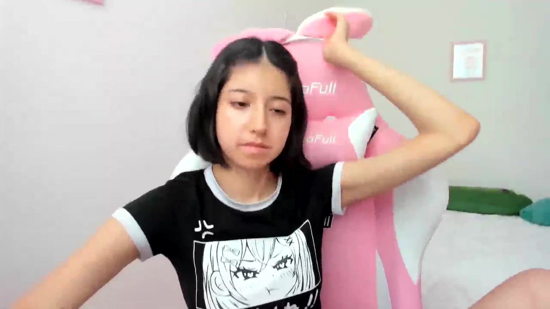 Gallery image thumbnail from Cherrycute666's myfreecams stream on, 06/03/2024, 20:22 image 8 of 20