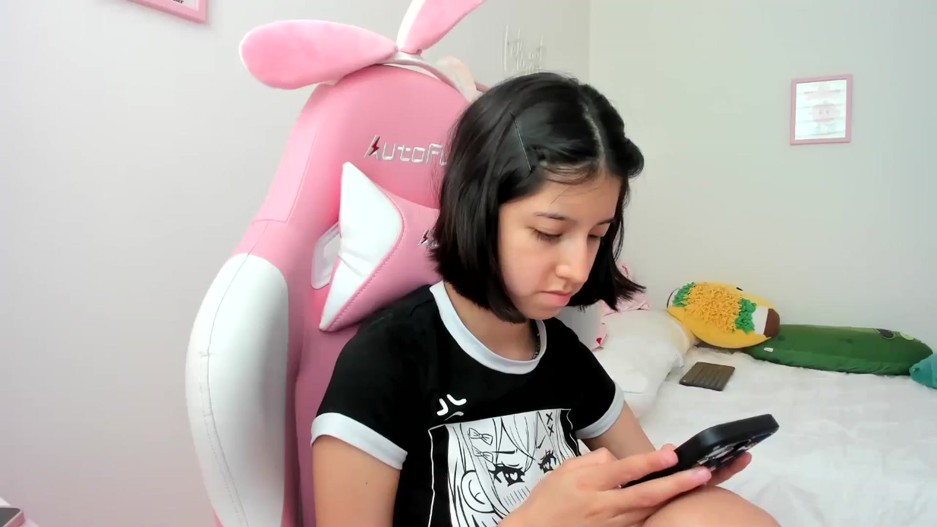 Gallery image thumbnail from Cherrycute666's myfreecams stream on, 06/03/2024, 20:22 image 18 of 20