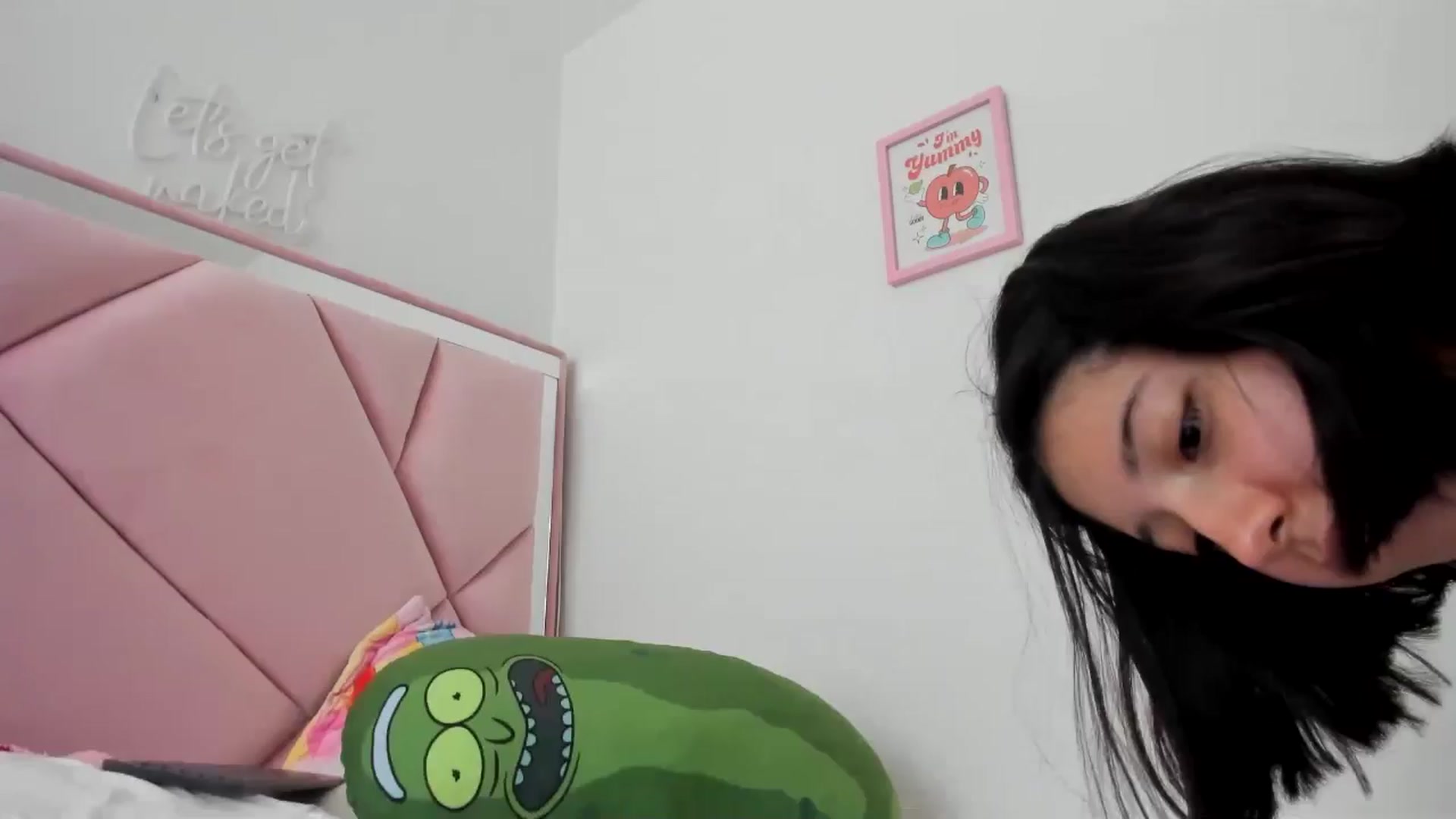 Gallery image thumbnail from Cherrycute666's myfreecams stream on, 06/04/2024, 24:22 image 11 of 20