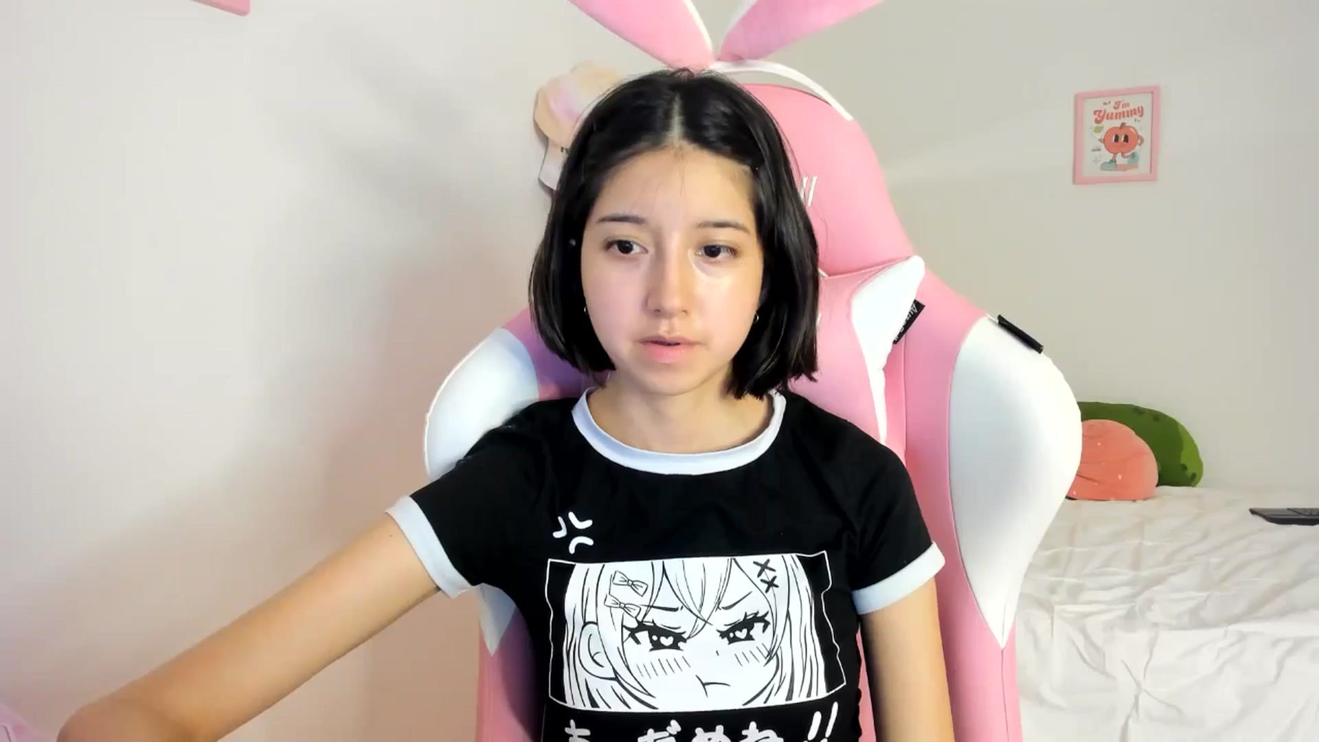 Gallery image thumbnail from Cherrycute666's myfreecams stream on, 06/04/2024, 06:43 image 10 of 20