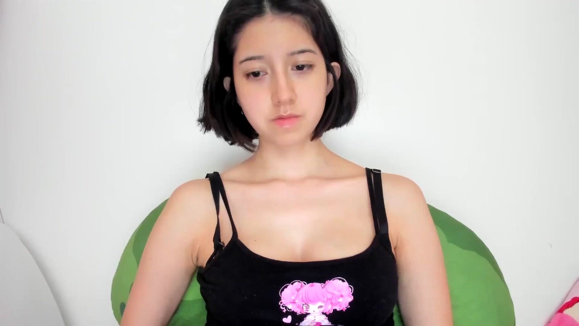 Gallery image thumbnail from Cherrycute666's myfreecams stream on, 06/06/2024, 01:10 image 8 of 20