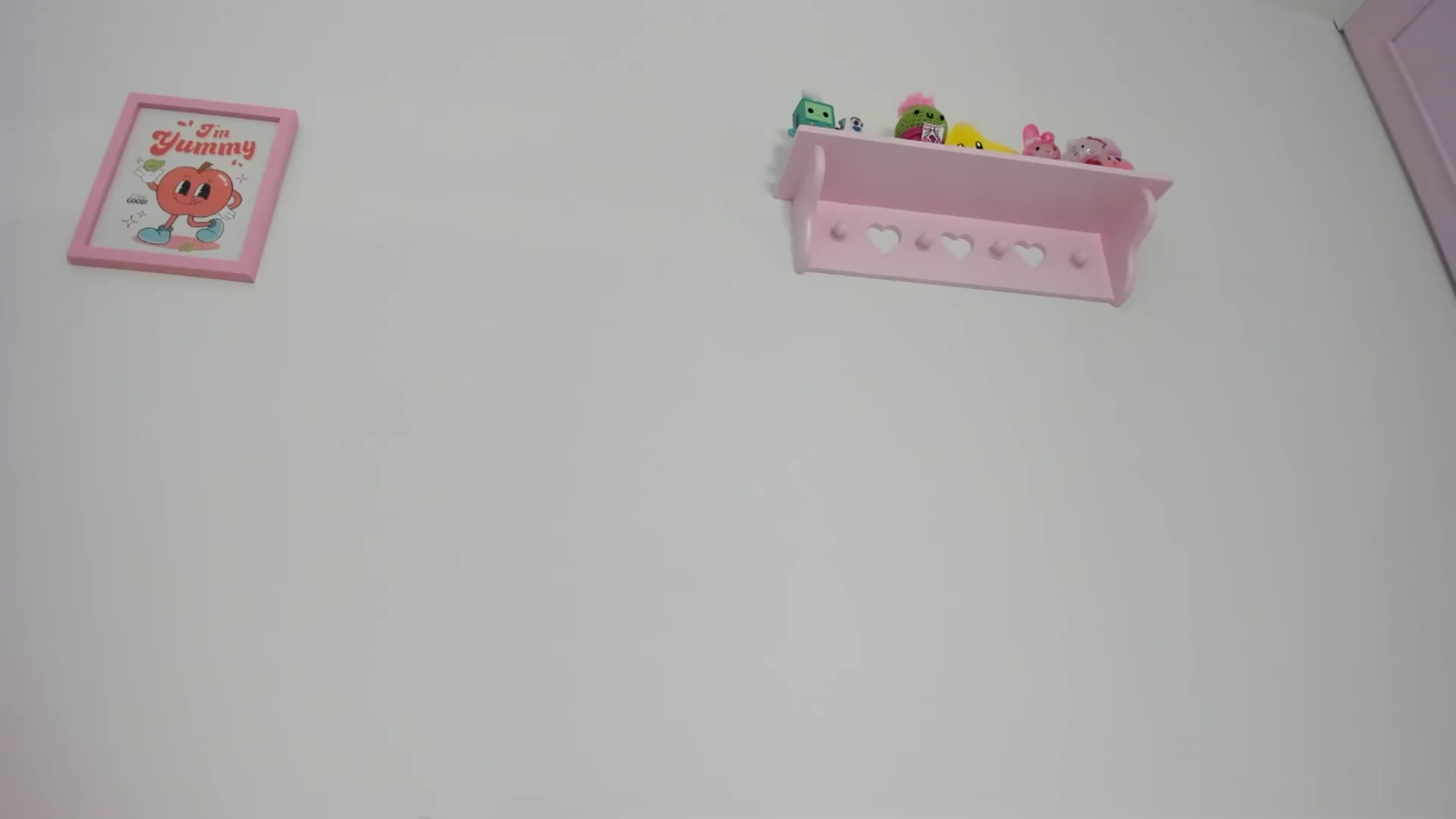 Gallery image thumbnail from Cherrycute666's myfreecams stream on, 06/07/2024, 24:13 image 8 of 20