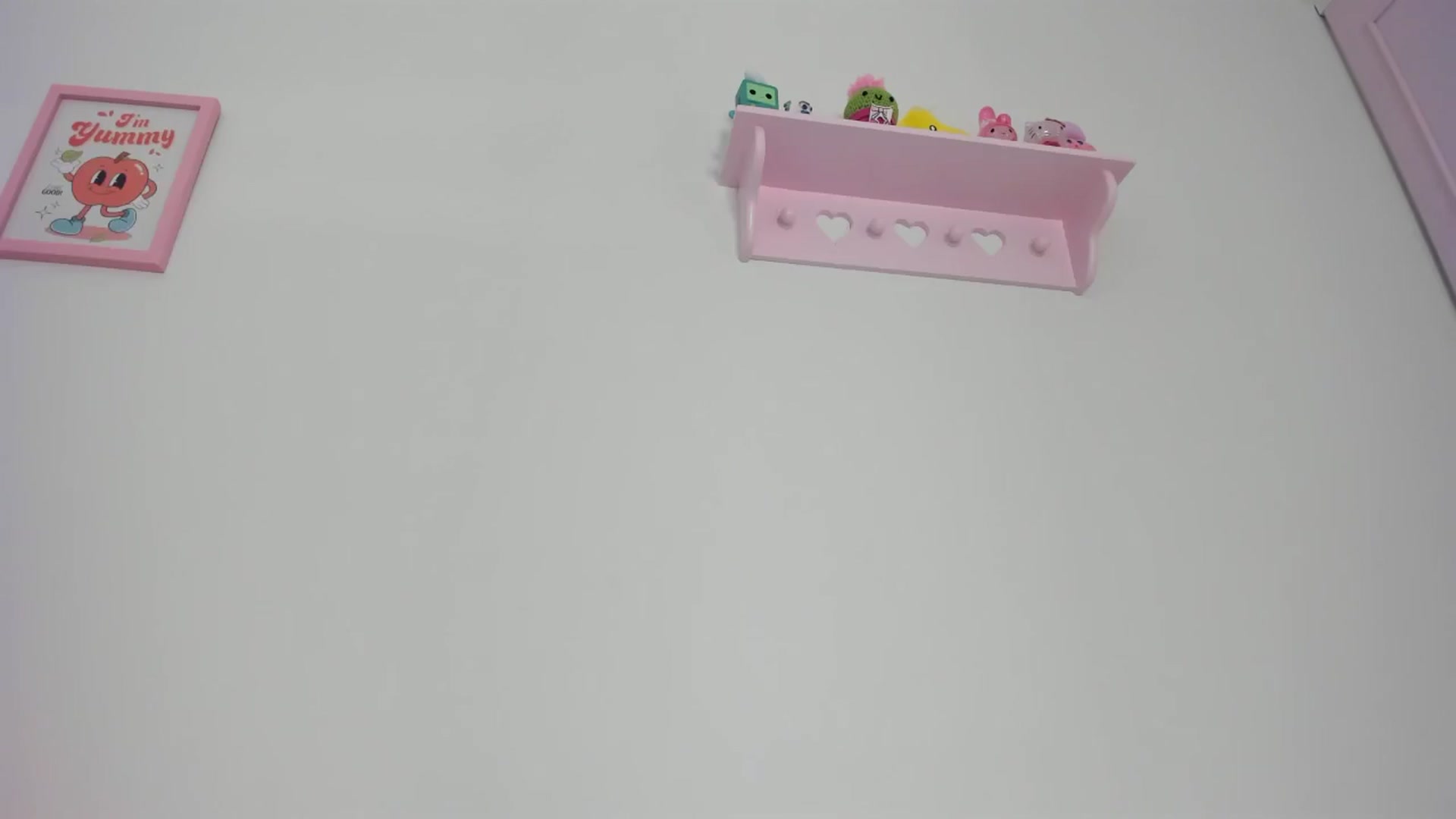 Gallery image thumbnail from Cherrycute666's myfreecams stream on, 06/07/2024, 24:13 image 9 of 20
