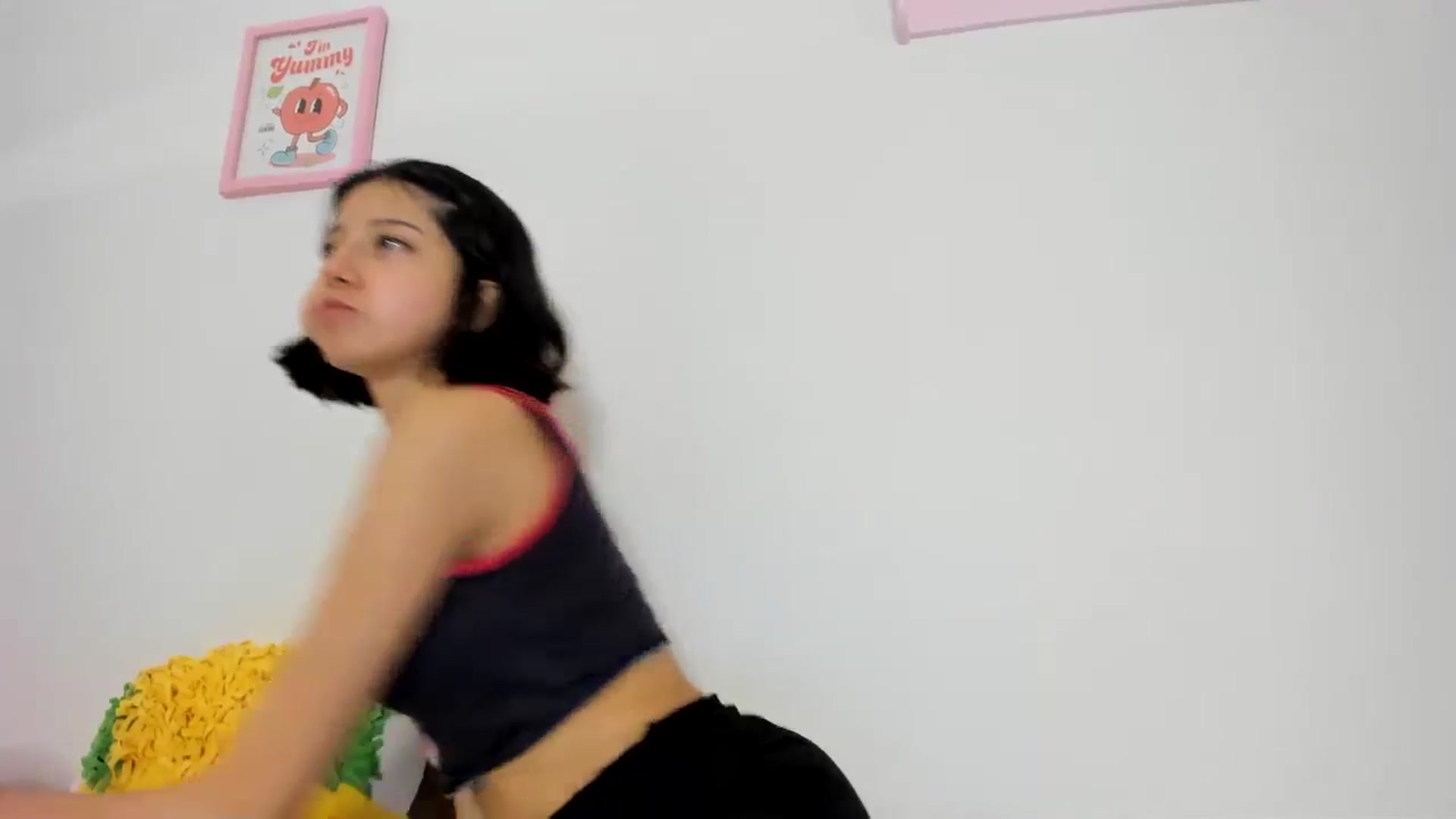 Gallery image thumbnail from Cherrycute666's myfreecams stream on, 06/07/2024, 02:37 image 17 of 20