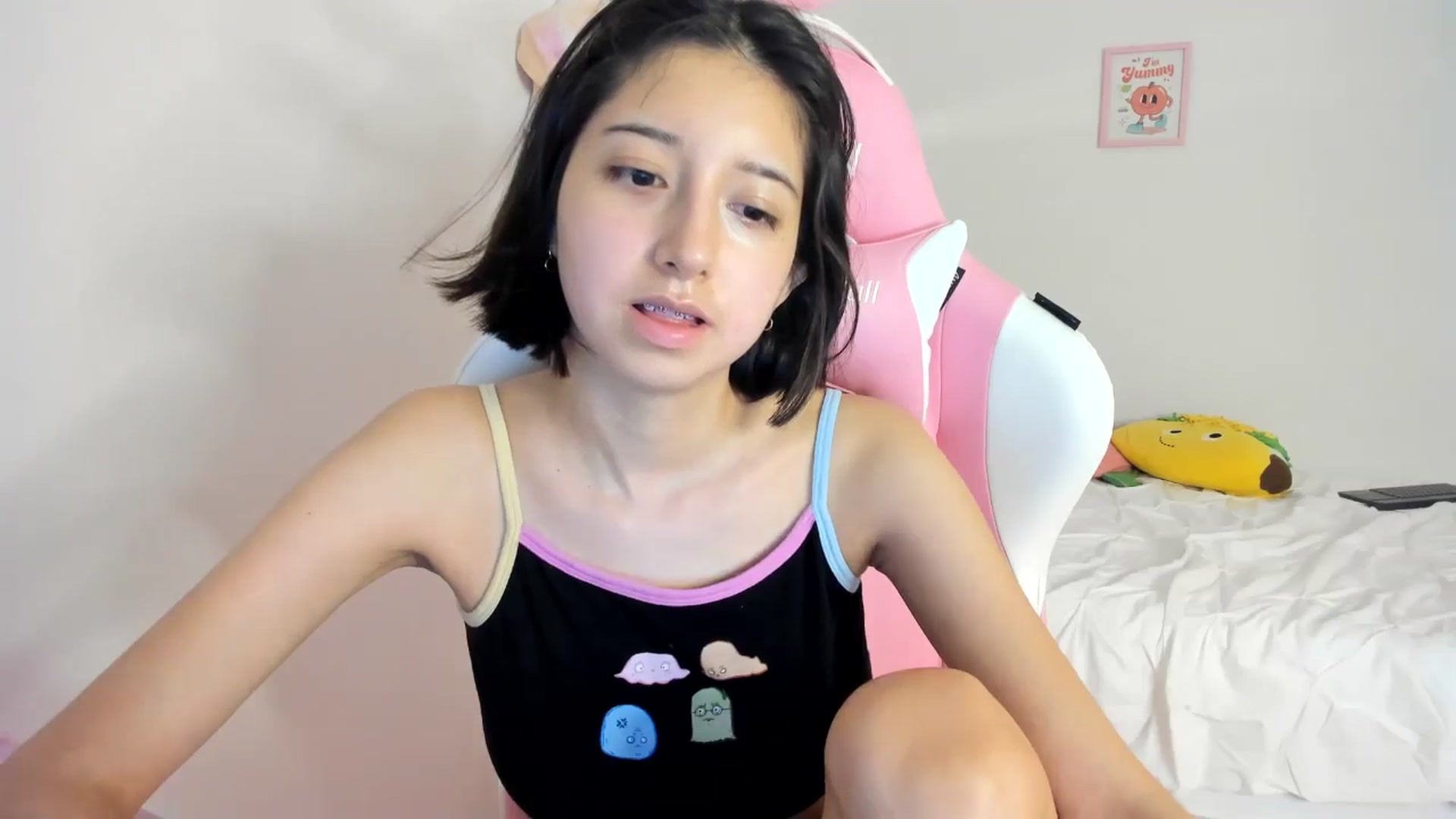 Gallery image thumbnail from Cherrycute666's myfreecams stream on, 06/08/2024, 04:23 image 7 of 20