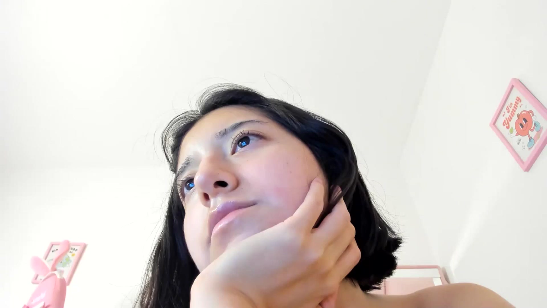 Gallery image thumbnail from Cherrycute666's myfreecams stream on, 06/08/2024, 12:10 image 18 of 20