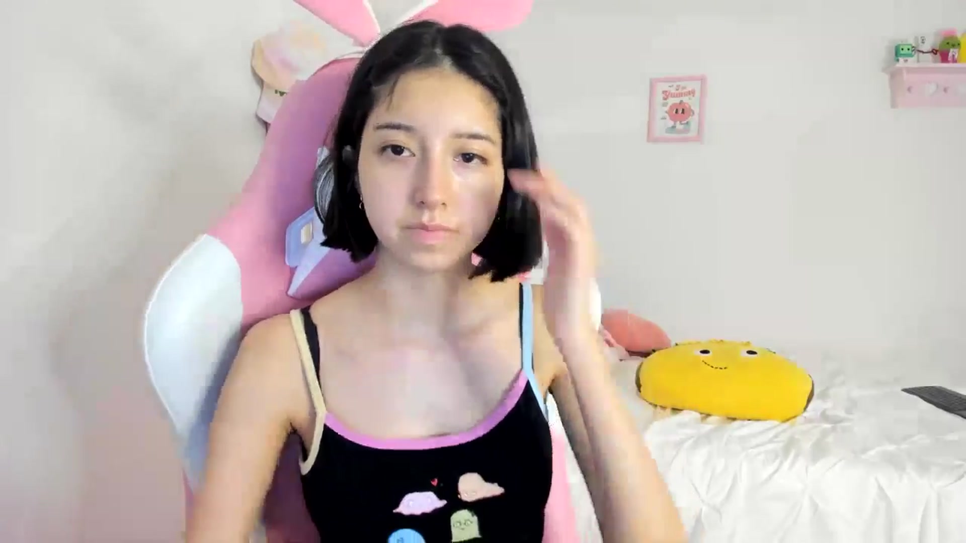 Gallery image thumbnail from Cherrycute666's myfreecams stream on, 06/08/2024, 12:10 image 20 of 20