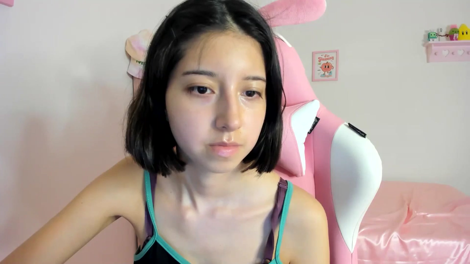 Gallery image thumbnail from Cherrycute666's myfreecams stream on, 06/09/2024, 04:25 image 4 of 20