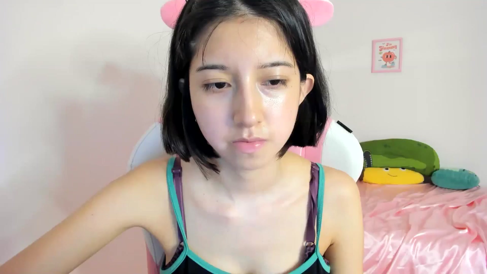 Gallery image thumbnail from Cherrycute666's myfreecams stream on, 06/09/2024, 06:26 image 12 of 20