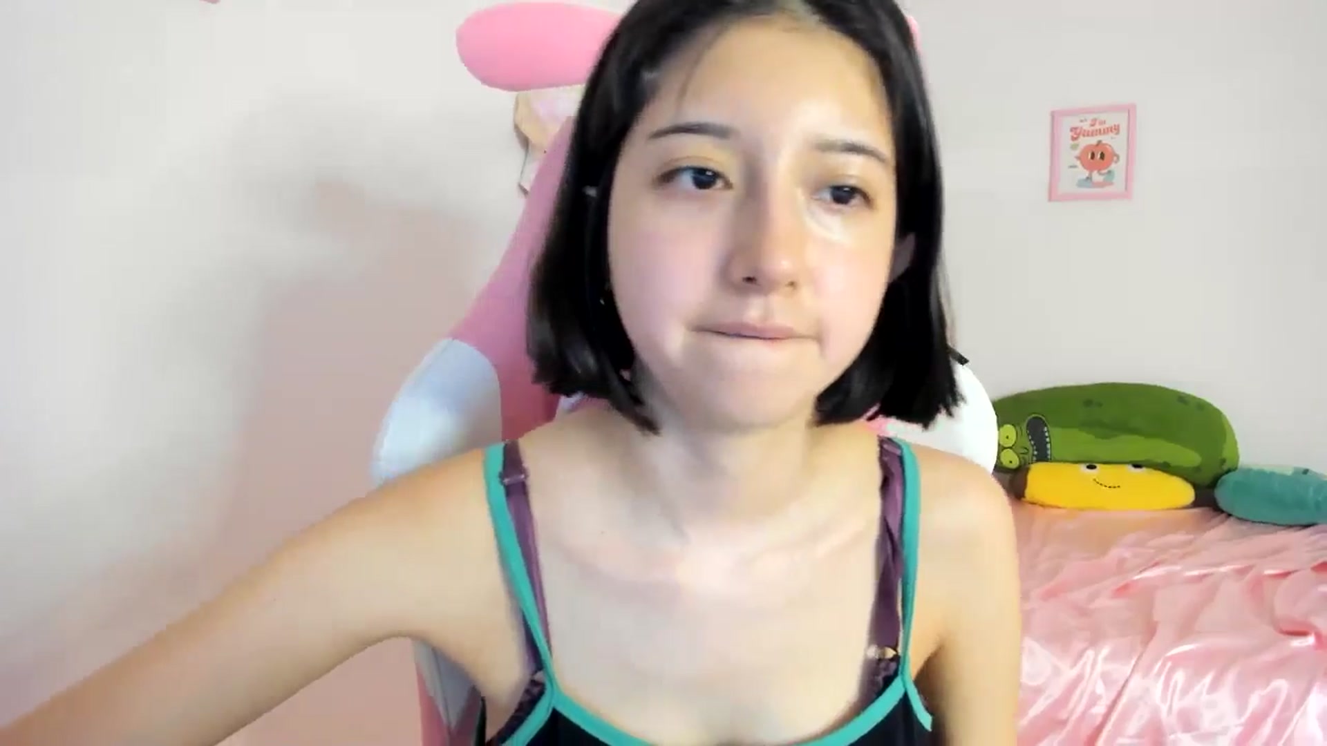 Gallery image thumbnail from Cherrycute666's myfreecams stream on, 06/09/2024, 06:26 image 16 of 20