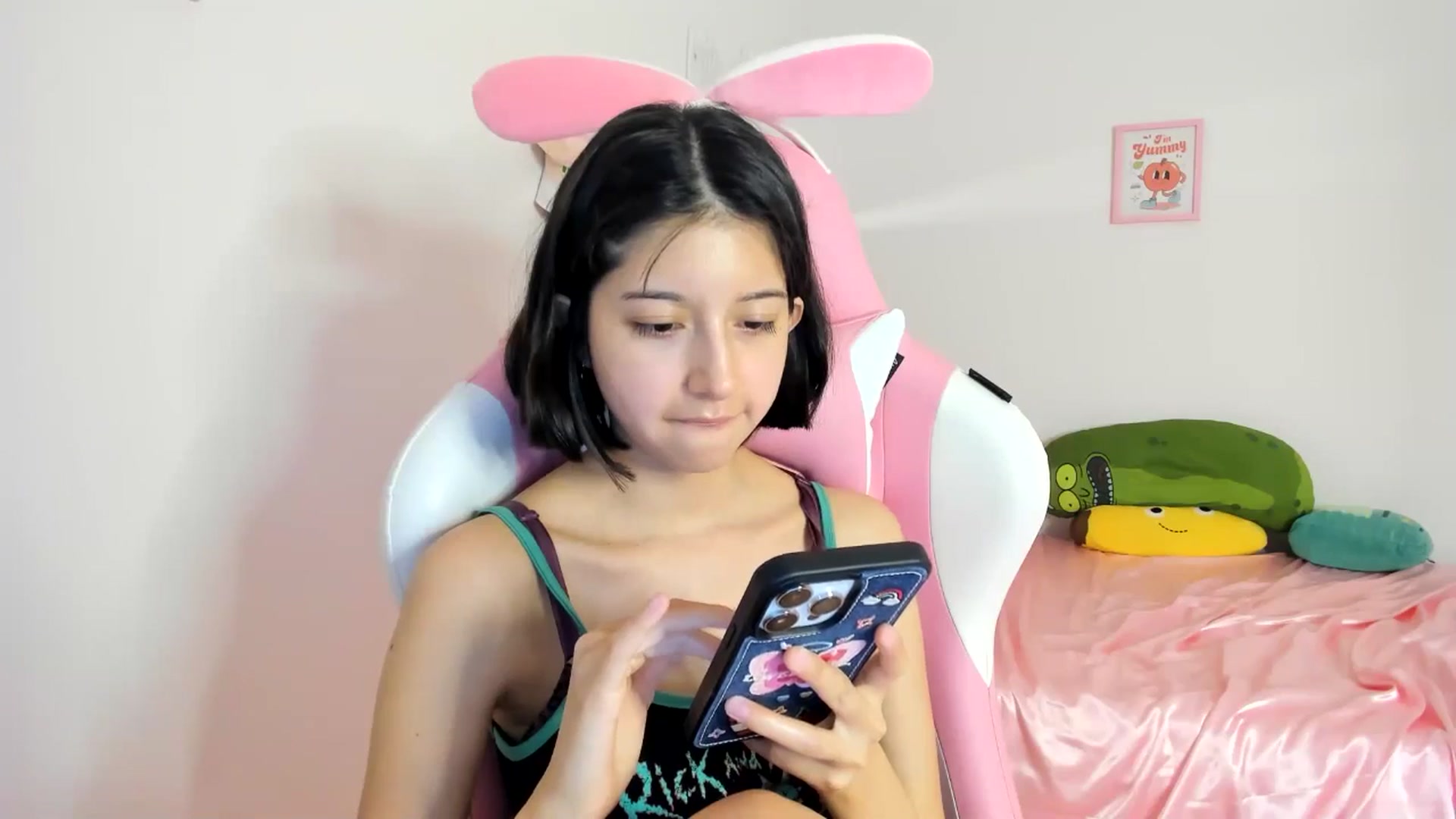 Gallery image thumbnail from Cherrycute666's myfreecams stream on, 06/09/2024, 06:26 image 13 of 20