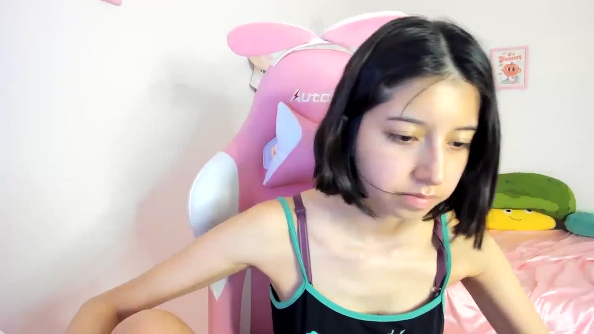 Gallery image thumbnail from Cherrycute666's myfreecams stream on, 06/09/2024, 07:31 image 17 of 20