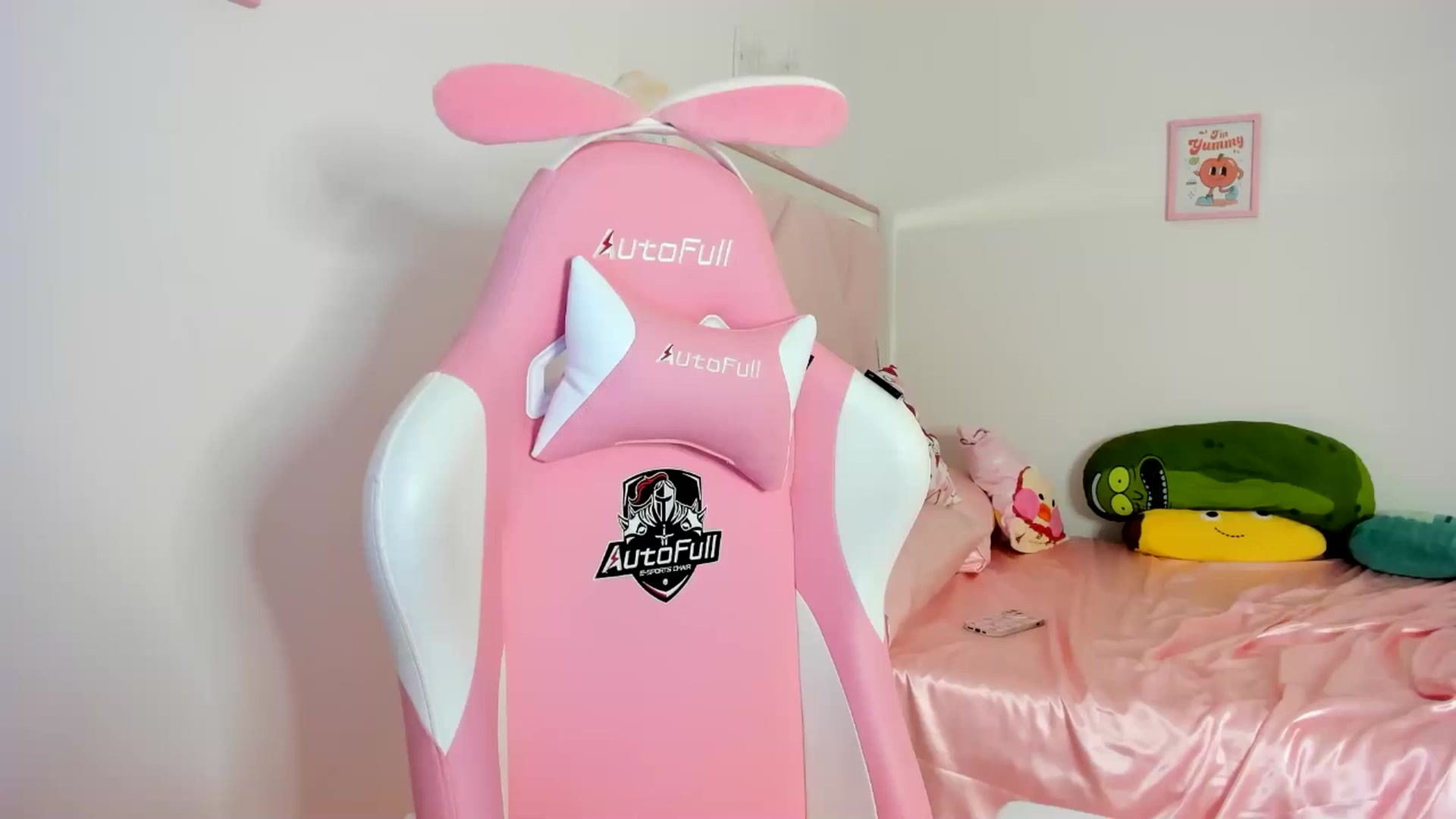 Gallery image thumbnail from Cherrycute666's myfreecams stream on, 06/09/2024, 07:31 image 10 of 20