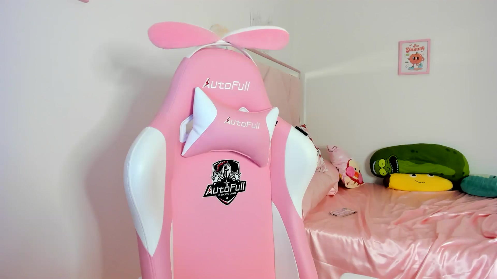 Gallery image thumbnail from Cherrycute666's myfreecams stream on, 06/09/2024, 07:31 image 11 of 20