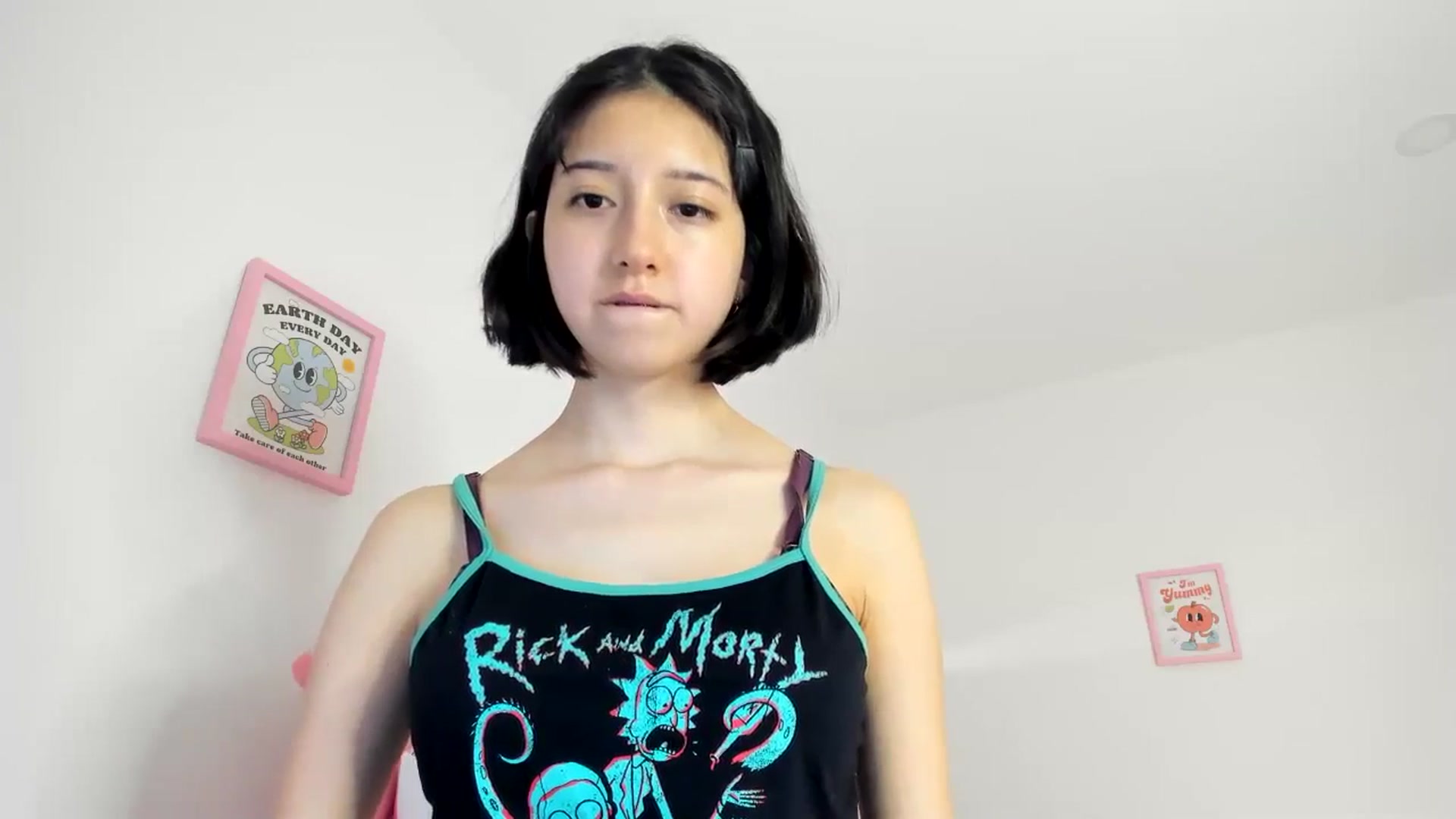 Gallery image thumbnail from Cherrycute666's myfreecams stream on, 06/09/2024, 11:45 image 20 of 20