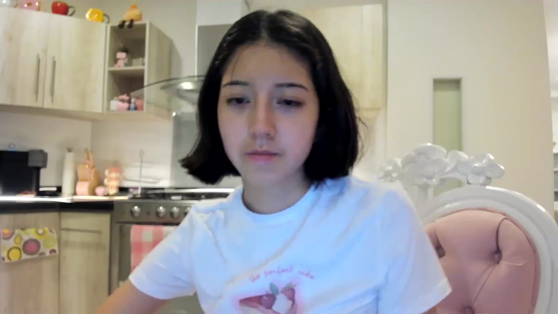 Gallery image thumbnail from Cherrycute666's myfreecams stream on, 06/10/2024, 04:12 image 4 of 20