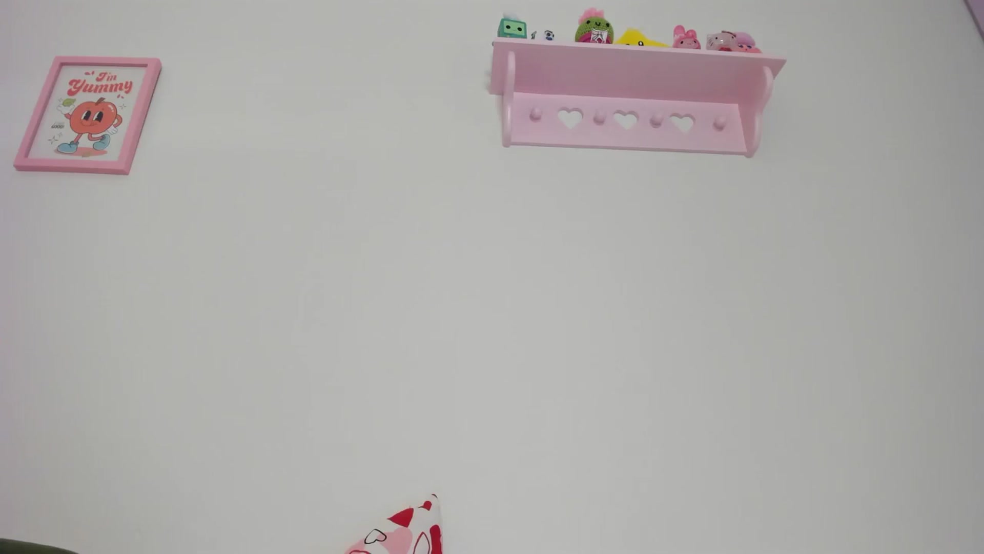 Gallery image thumbnail from Cherrycute666's myfreecams stream on, 06/11/2024, 07:50 image 16 of 20