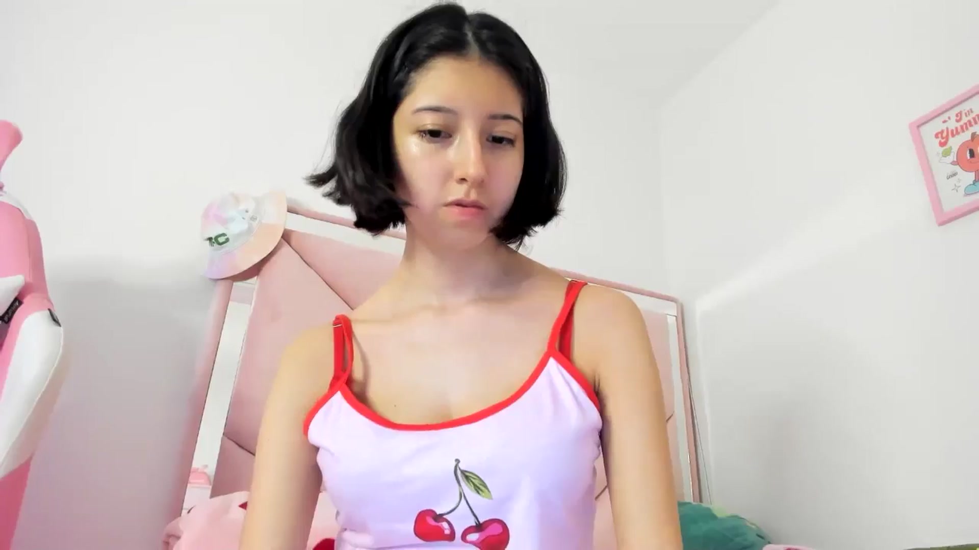 Gallery image thumbnail from Cherrycute666's myfreecams stream on, 06/12/2024, 24:58 image 20 of 20