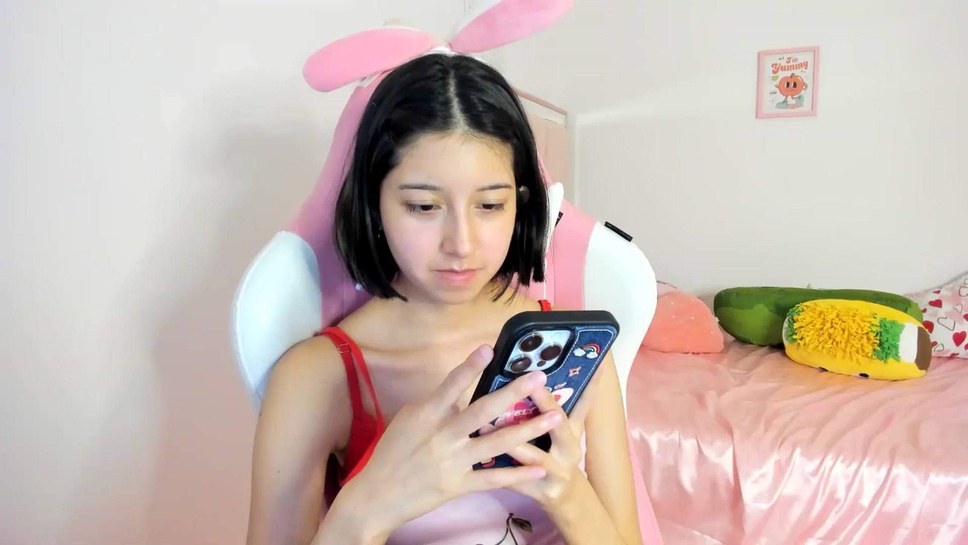 Gallery image thumbnail from Cherrycute666's myfreecams stream on, 06/12/2024, 03:26 image 18 of 20