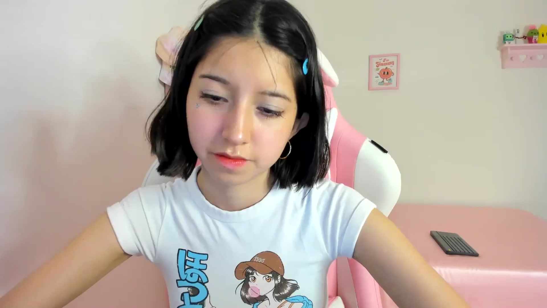 Gallery image thumbnail from Cherrycute666's myfreecams stream on, 06/13/2024, 09:25 image 2 of 20
