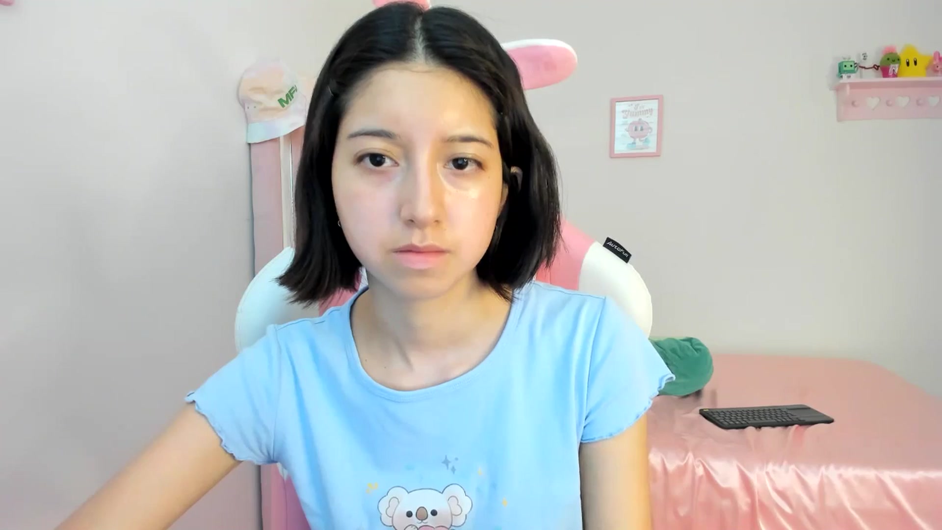 Gallery image thumbnail from Cherrycute666's myfreecams stream on, 06/15/2024, 23:54 image 7 of 20