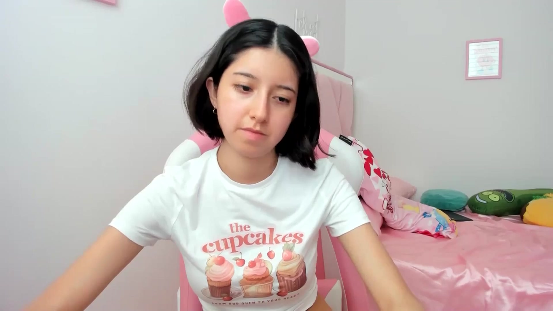 Gallery image thumbnail from Cherrycute666's myfreecams stream on, 06/16/2024, 18:23 image 5 of 20