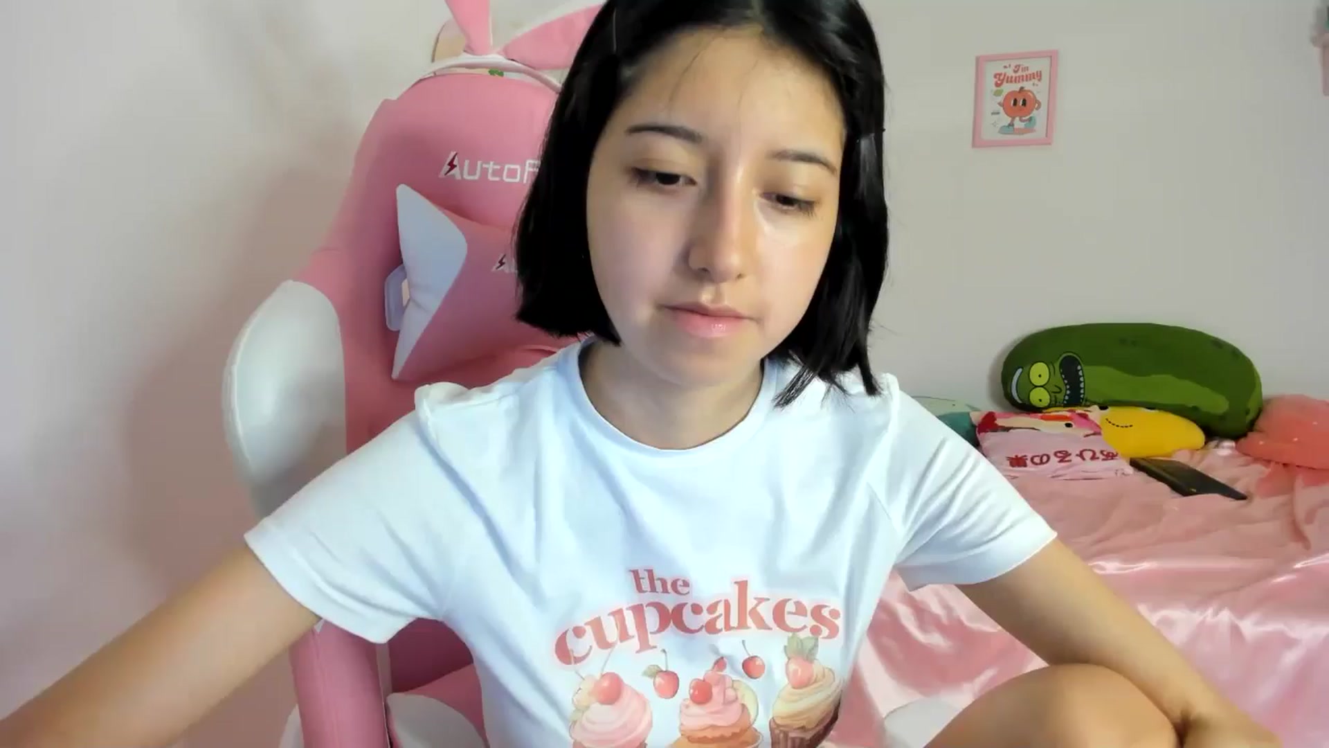 Gallery image thumbnail from Cherrycute666's myfreecams stream on, 06/17/2024, 07:22 image 1 of 20