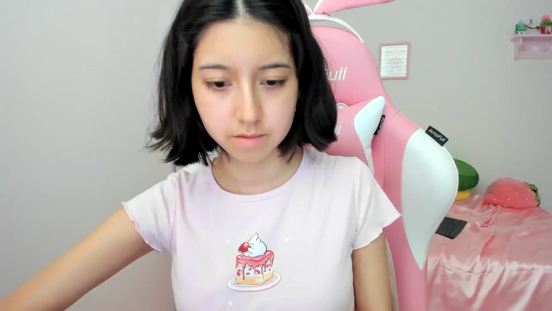 Gallery image thumbnail from Cherrycute666's myfreecams stream on, 06/17/2024, 23:57 image 20 of 20