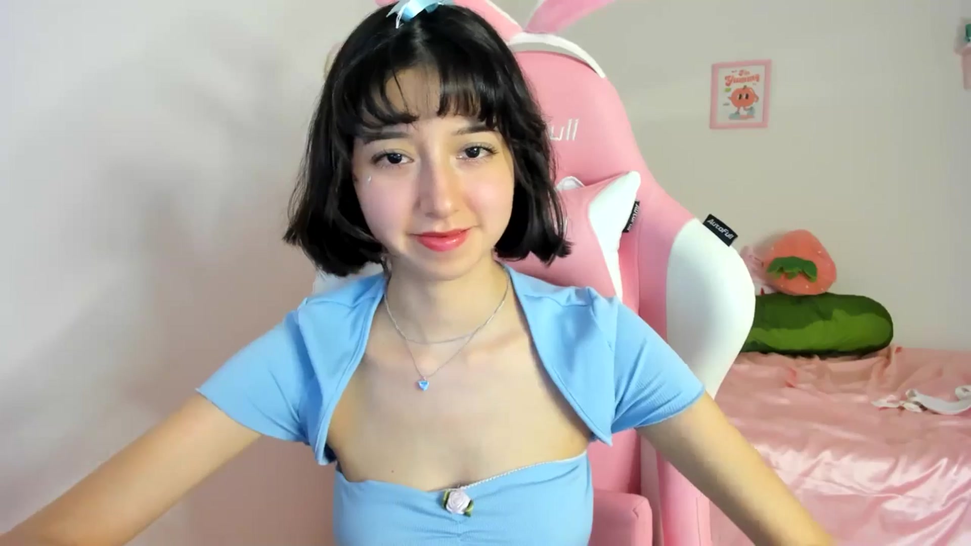 Gallery image thumbnail from Cherrycute666's myfreecams stream on, 06/19/2024, 04:13 image 5 of 20