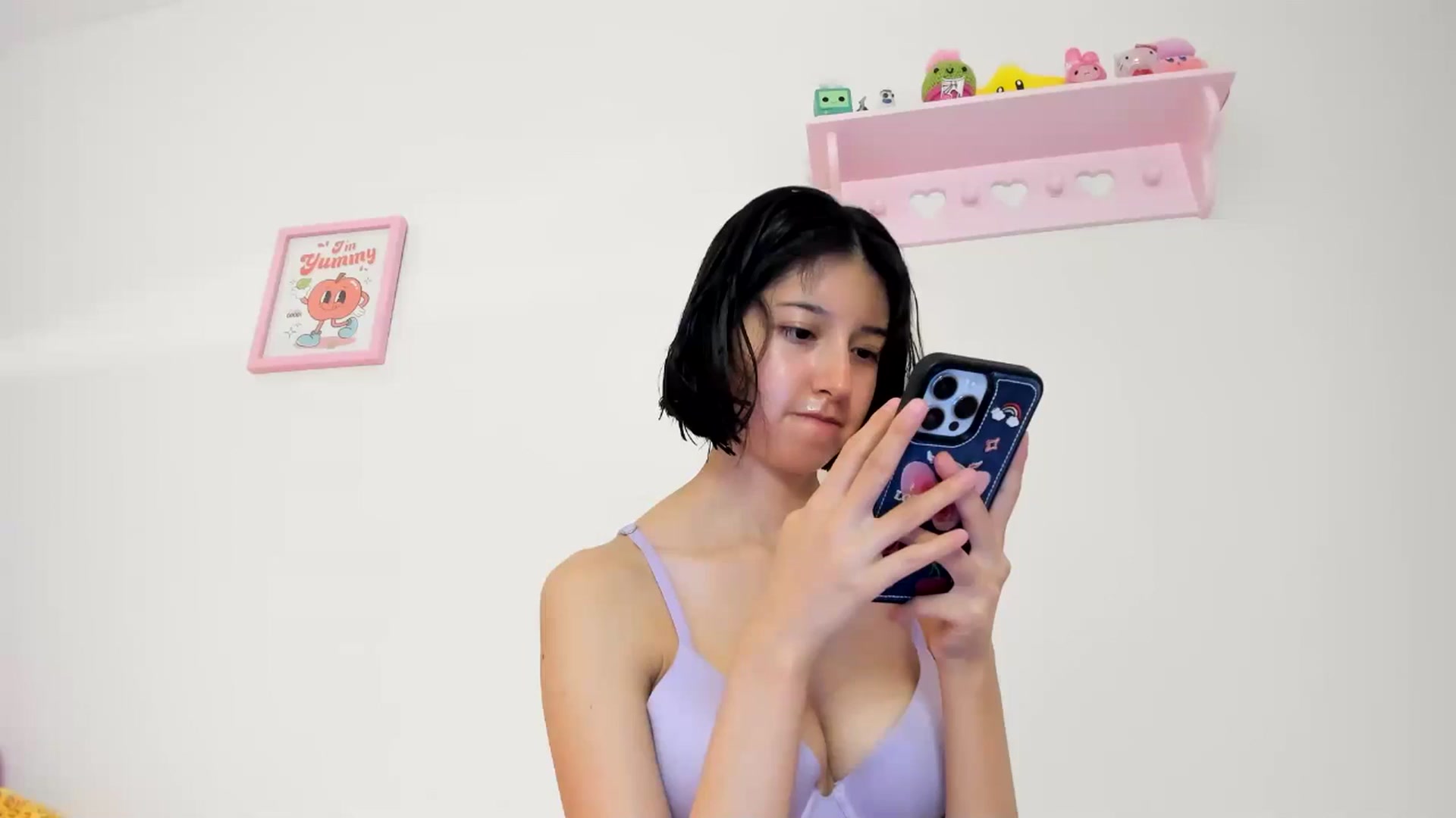 Gallery image thumbnail from Cherrycute666's myfreecams stream on, 06/19/2024, 07:55 image 19 of 20