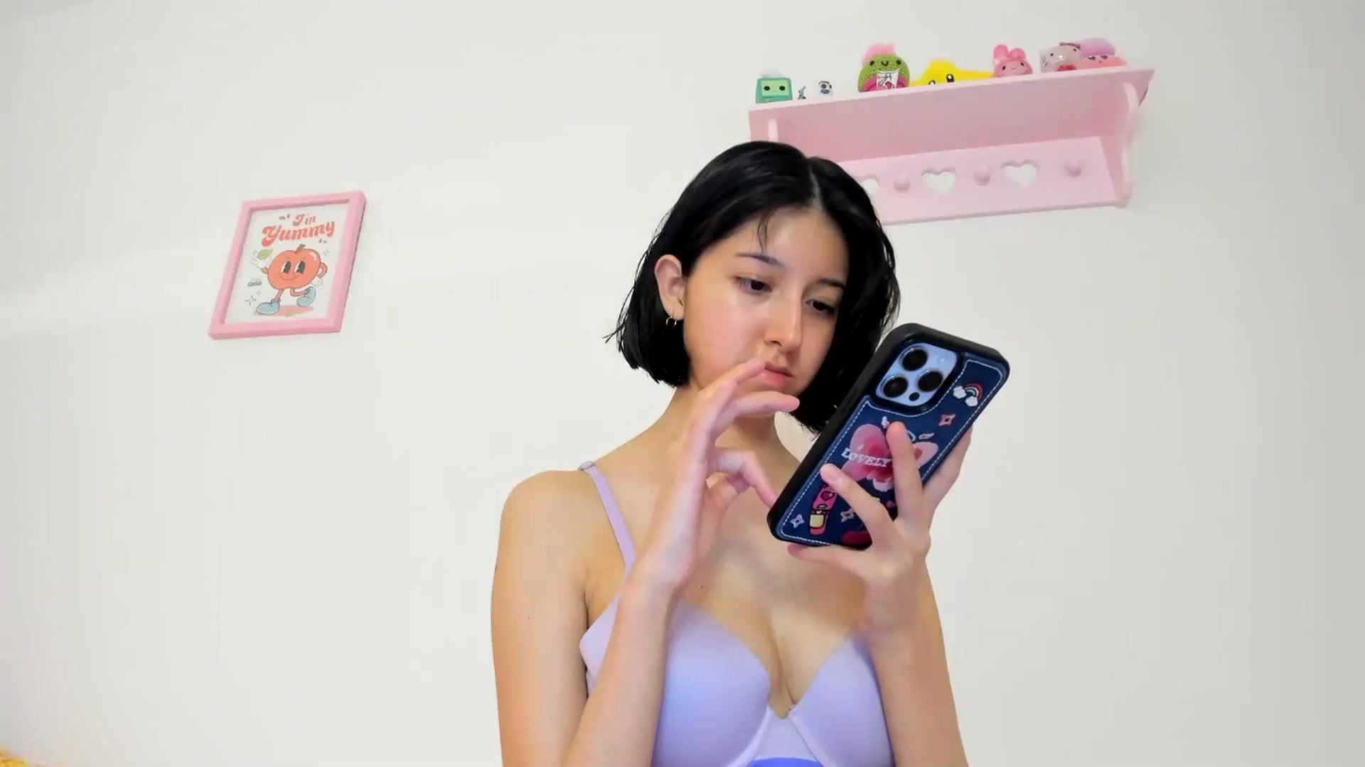 Gallery image thumbnail from Cherrycute666's myfreecams stream on, 06/19/2024, 07:55 image 20 of 20