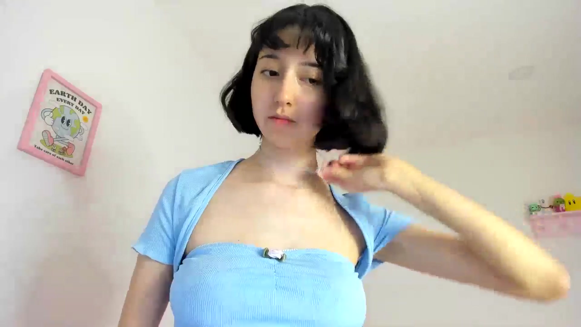 Gallery image thumbnail from Cherrycute666's myfreecams stream on, 06/19/2024, 07:55 image 12 of 20