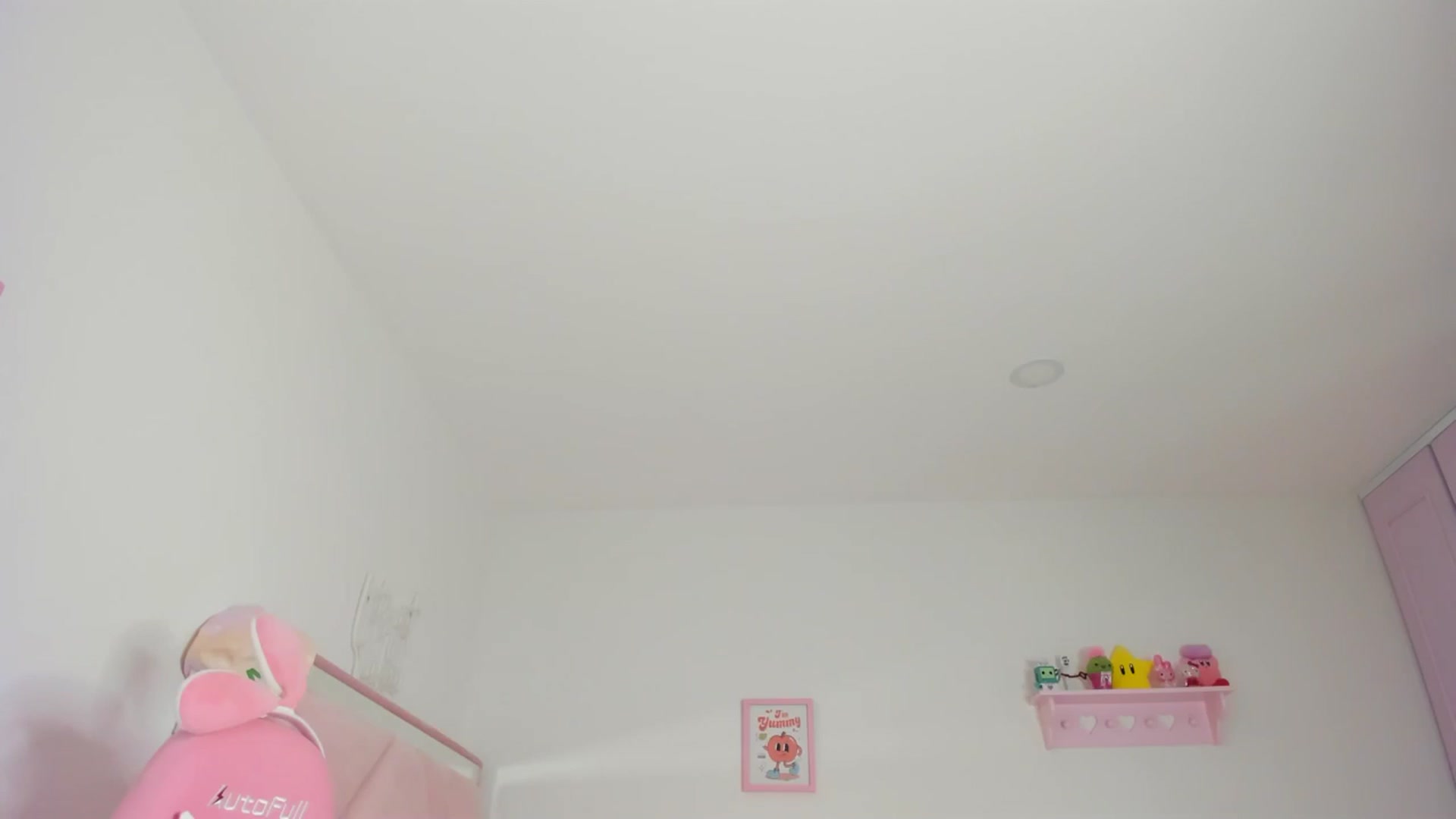 Gallery image thumbnail from Cherrycute666's myfreecams stream on, 06/19/2024, 07:55 image 8 of 20