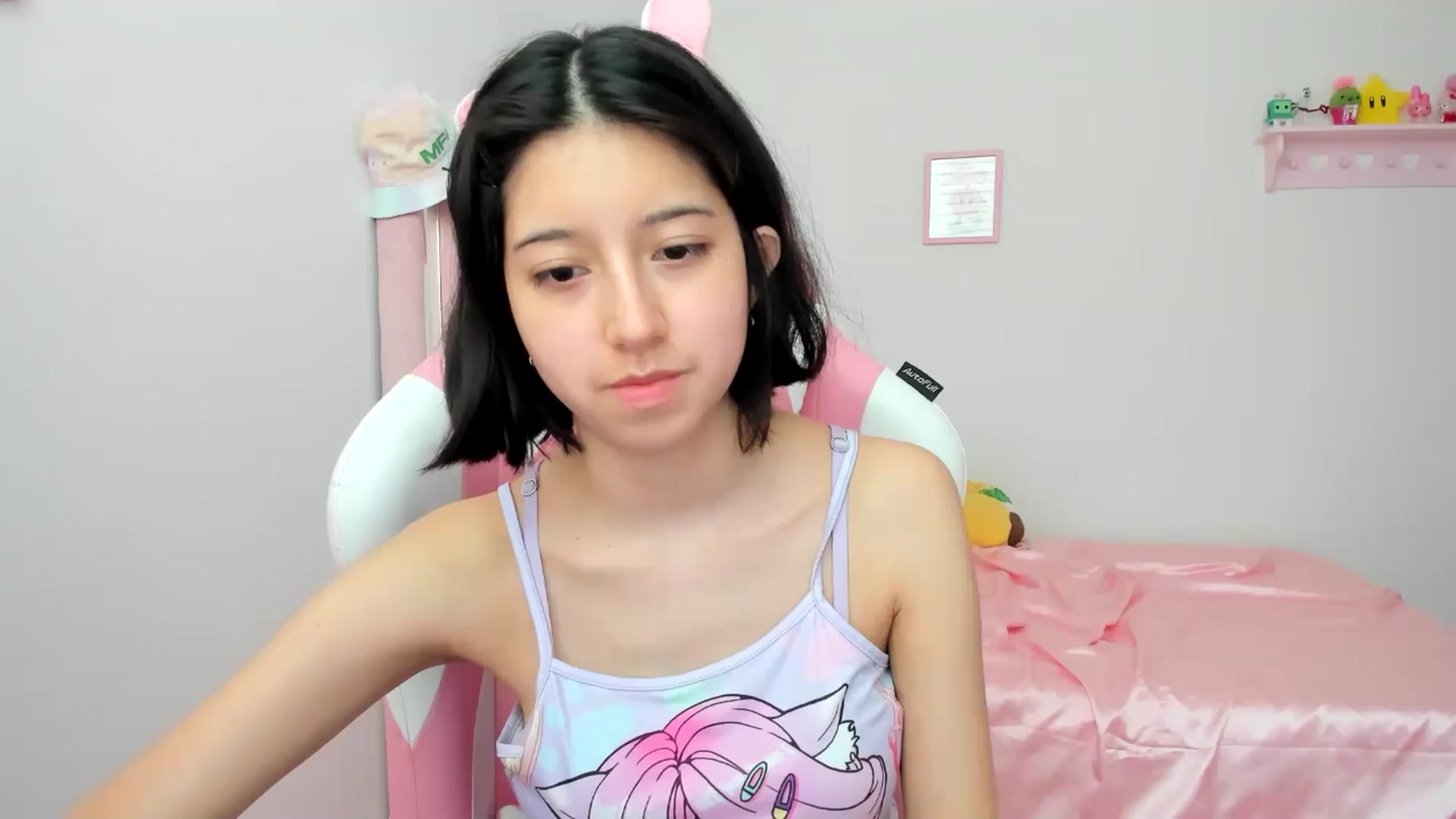 Gallery image thumbnail from Cherrycute666's myfreecams stream on, 06/19/2024, 21:36 image 2 of 20