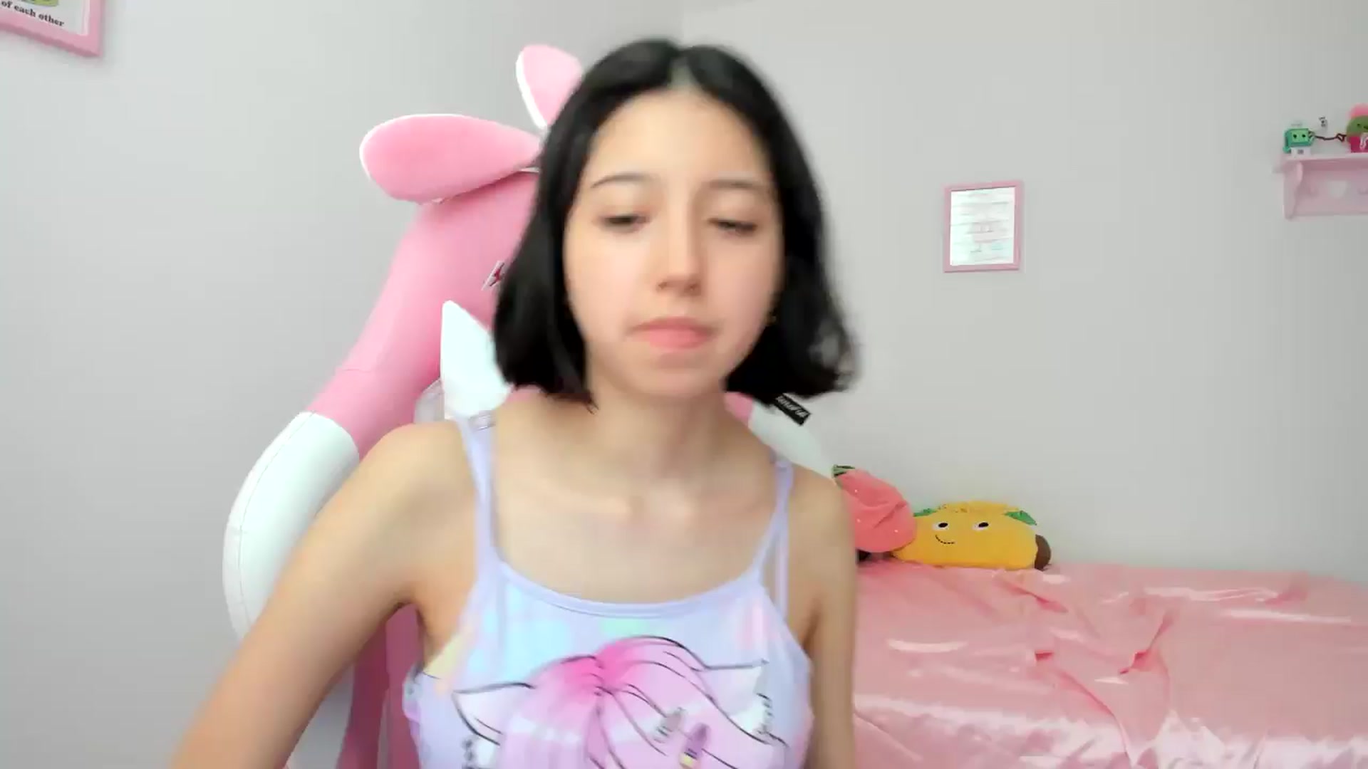 Gallery image thumbnail from Cherrycute666's myfreecams stream on, 06/19/2024, 22:24 image 11 of 20