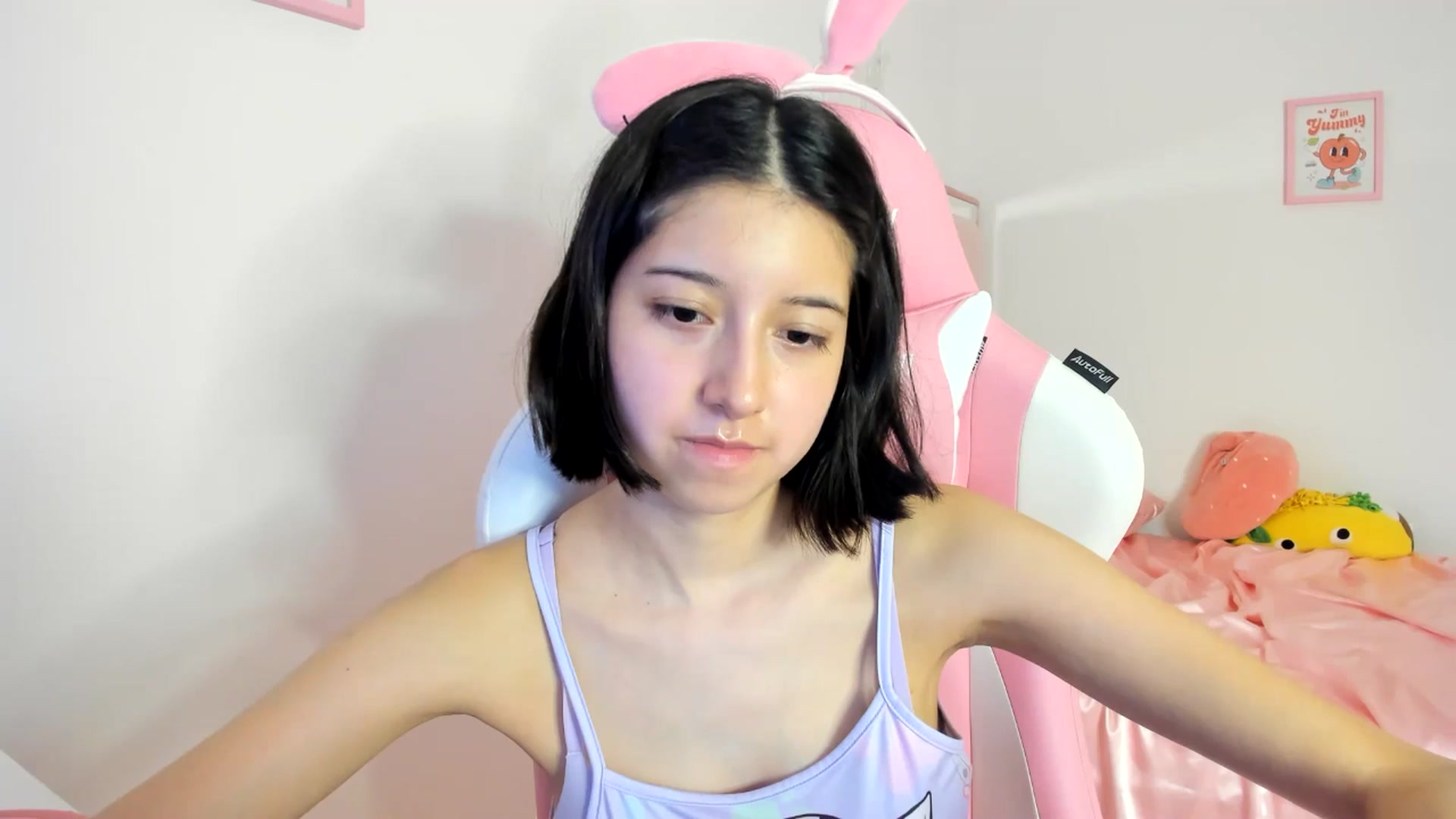 Gallery image thumbnail from Cherrycute666's myfreecams stream on, 06/20/2024, 05:06 image 12 of 20