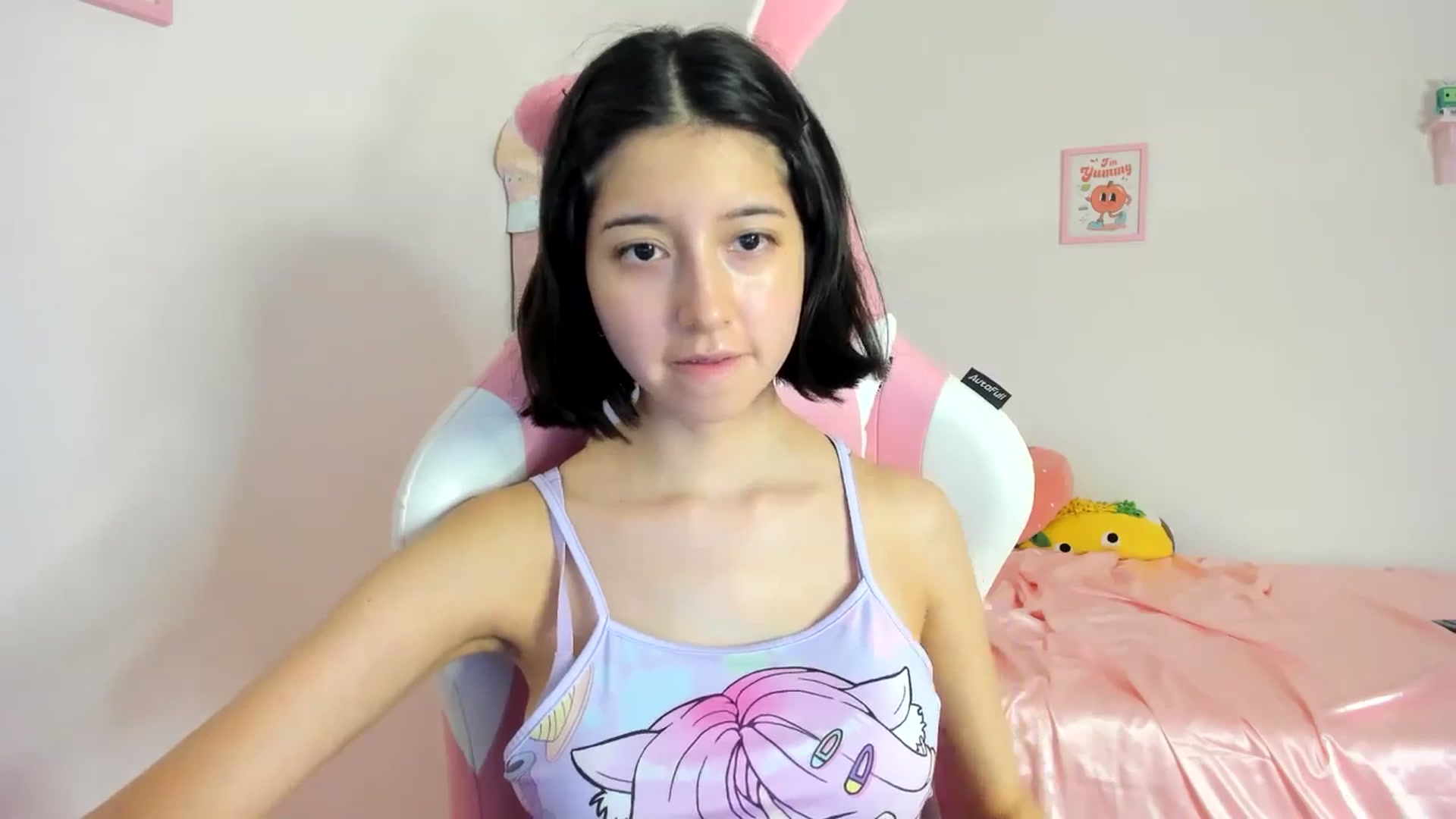 Gallery image thumbnail from Cherrycute666's myfreecams stream on, 06/20/2024, 05:06 image 7 of 20